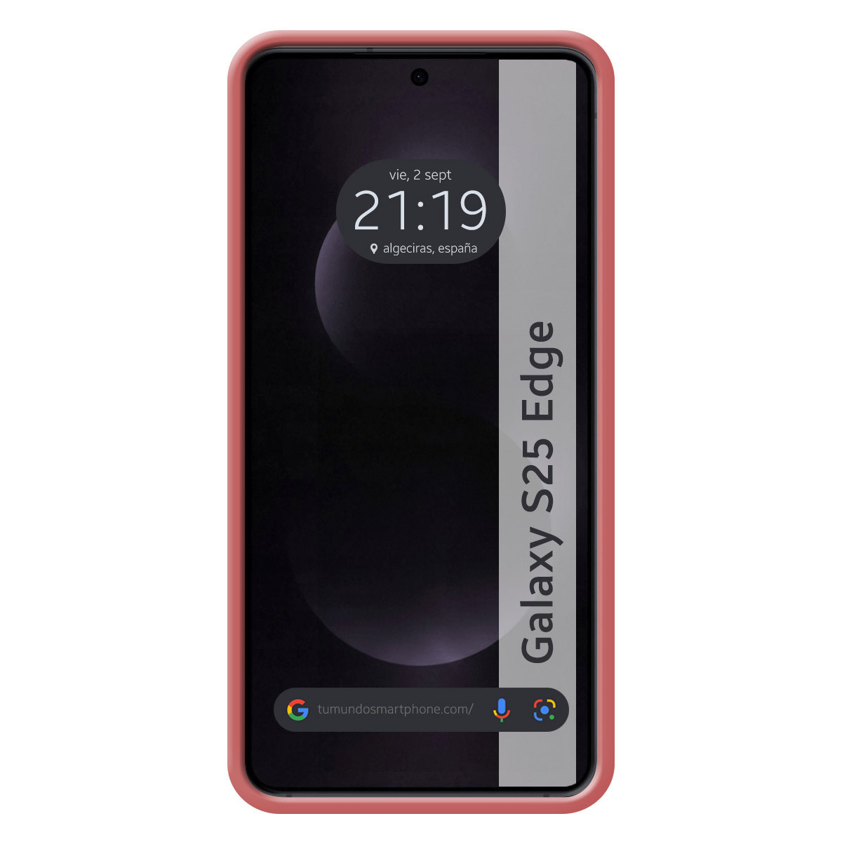 Uno schermo di smartphone mostra ora, data e posizione. È in una custodia rosa con una striscia bianca verticale e il testo "Galaxy S25 Edge".
