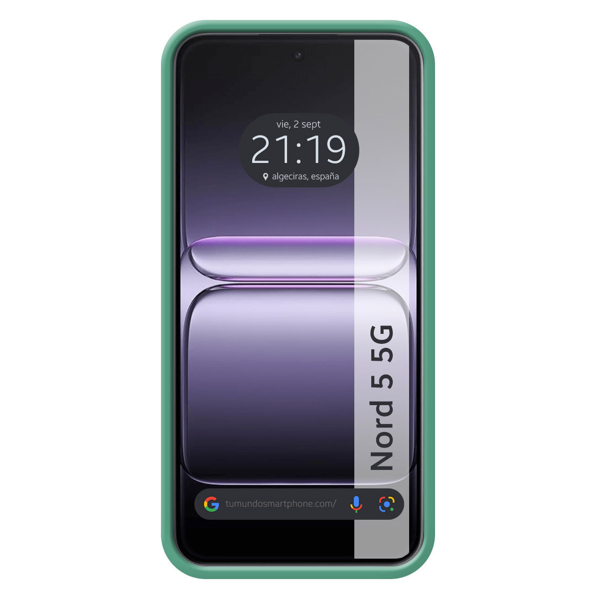Uno smartphone con custodia verde mostra uno schermo viola. Lo schermo mostra l'ora, il luogo e le parole 'Nord 5 5G'.
