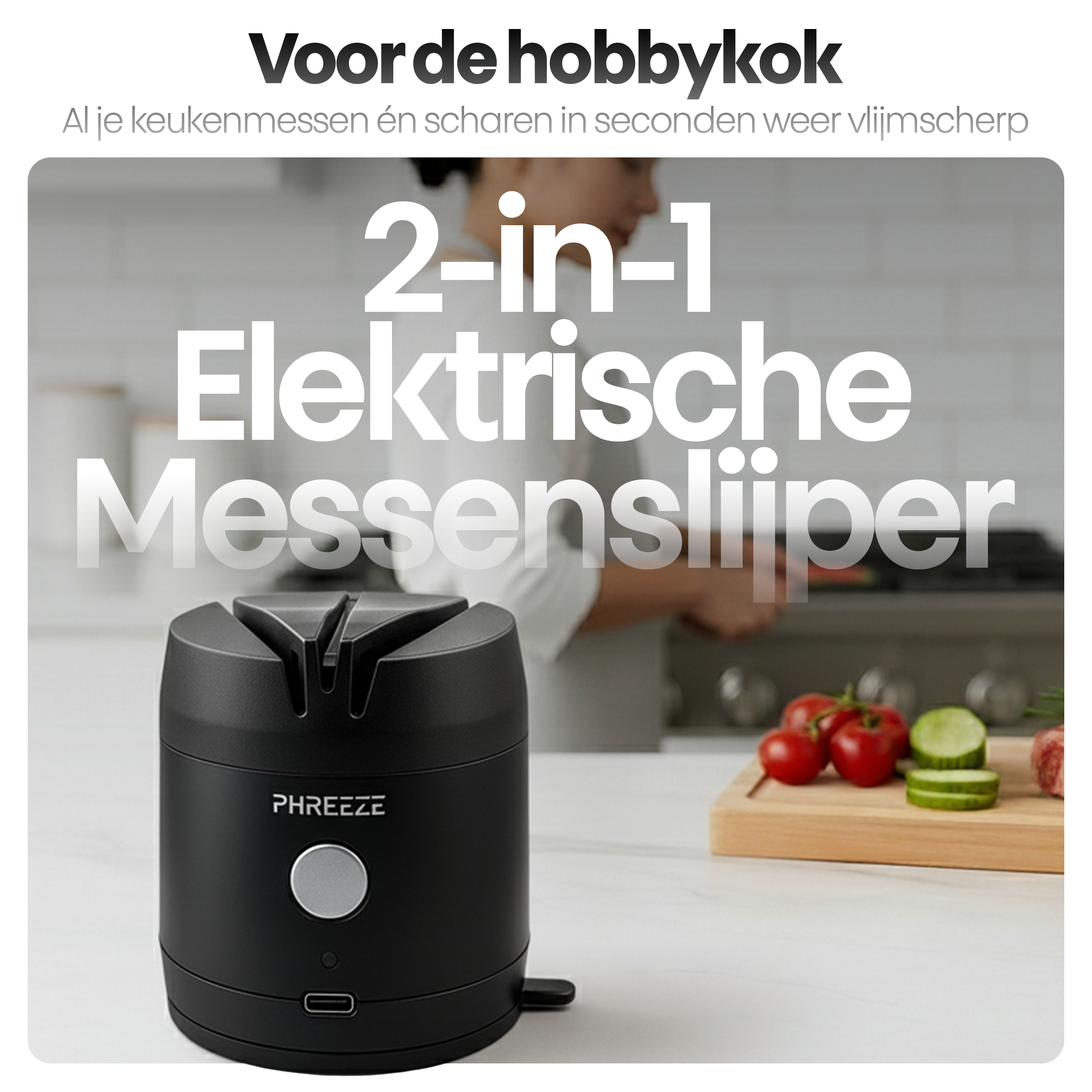 Zwarte elektrische messenslijper. Tomaten en komkommer op een houten plank. Een persoon is wazig op de achtergrond.
