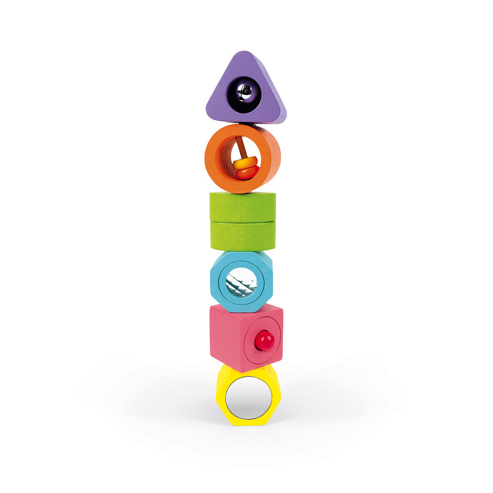 Una torre de formas de madera coloridas, incluyendo un triángulo, un círculo, un cilindro, un octágono y un cuadrado. Cada uno tiene una función diferente.