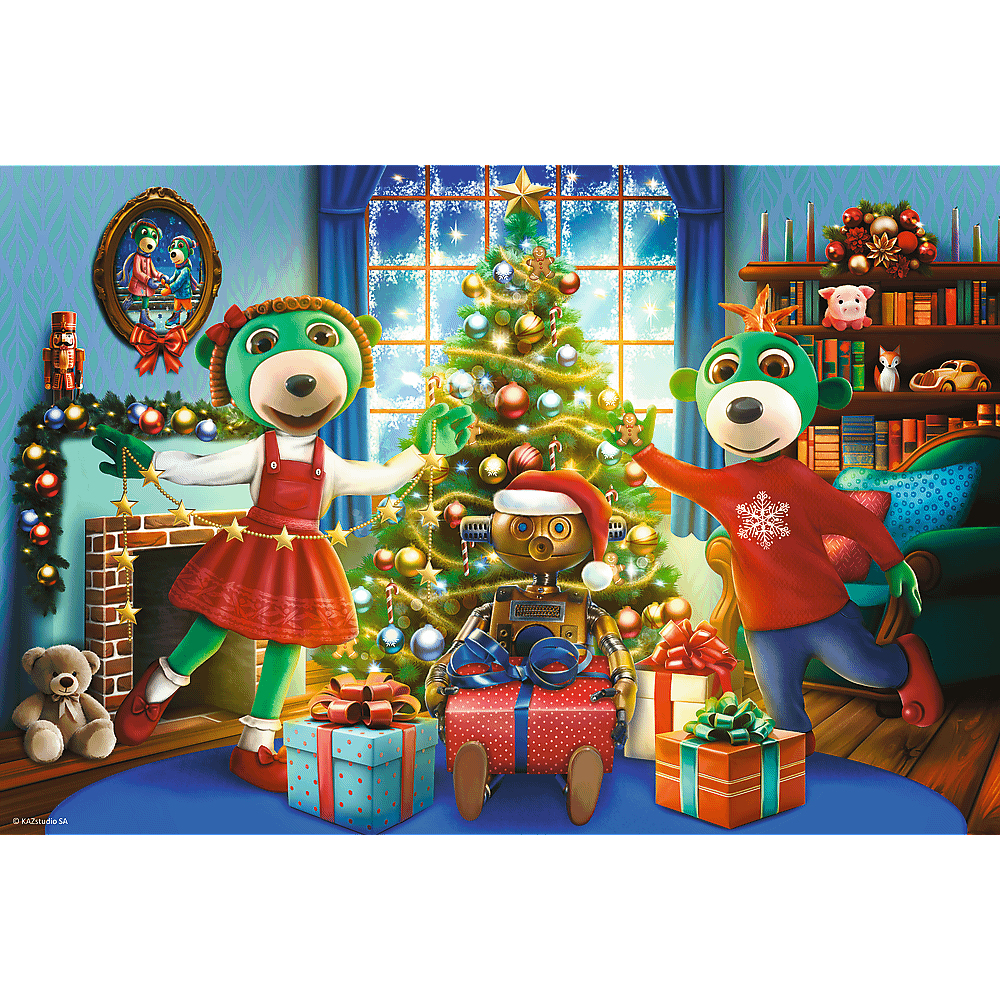 Eine festliche Szene mit drei bärenartigen Figuren, einem Roboter und einem geschmückten Weihnachtsbaum. Geschenke und ein Kamin tragen zur festlichen Stimmung bei.