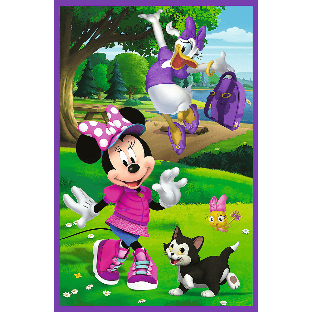 Minnie Mouse et Daisy Duck dans un parc, avec un chat et un oiseau. Daisy a un sac à dos. Arbres et lac en arrière-plan.