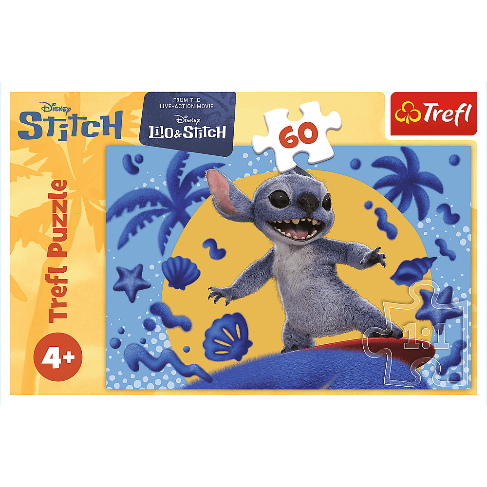 Stitch-Puzzle. Stitch lächelt beim Surfen. Palmen und blaue Wellen sind im Hintergrund. Das Puzzle ist ein Trefl-Puzzle.