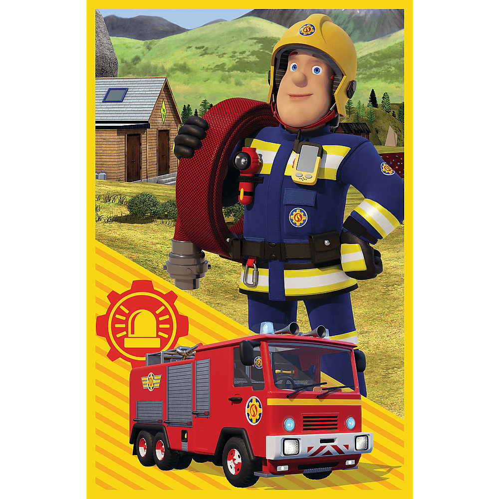 Sam le pompier avec un camion de pompiers rouge. Il porte un uniforme bleu et un casque jaune, tenant un tuyau rouge. Bâtiments et collines en arrière-plan.