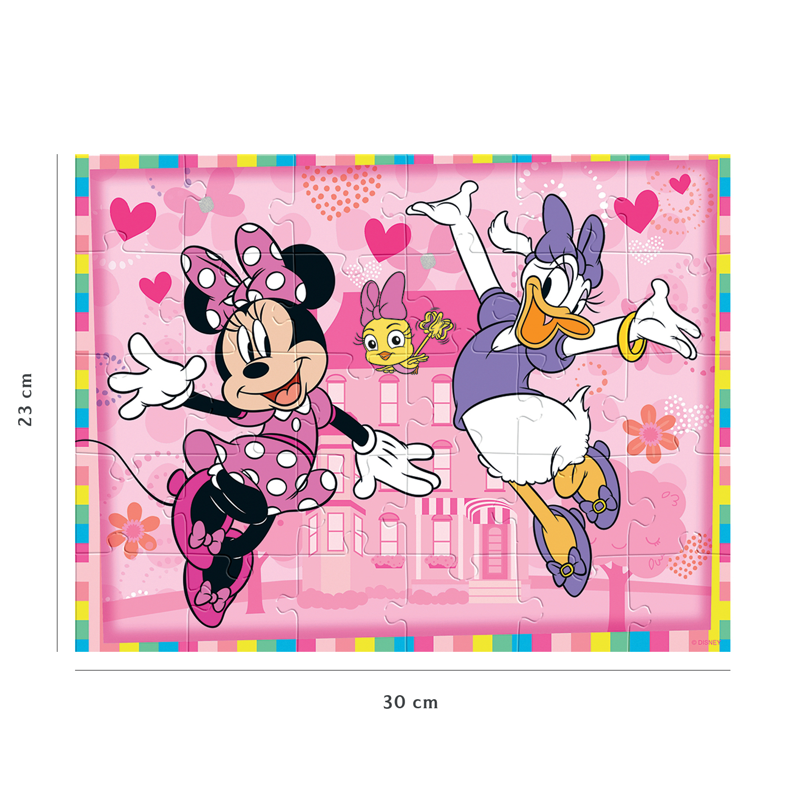 Puzzle mit Minnie Mouse und Daisy Duck in rosa Outfits. Ein kleiner Vogel hält ein goldenes Zepter. Rosa Hintergrund mit Herzen.