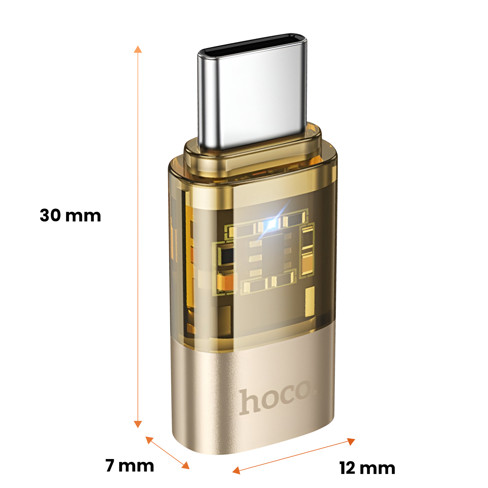 Un adattatore USB-C dorato e trasparente con dimensioni indicate. L'adattatore ha un'estremità connettore argentata e il marchio "hoco".