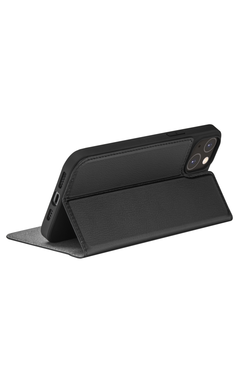 Smartphone nero con custodia in pelle nera, aperto e angolato. Lo sfondo è bianco.
