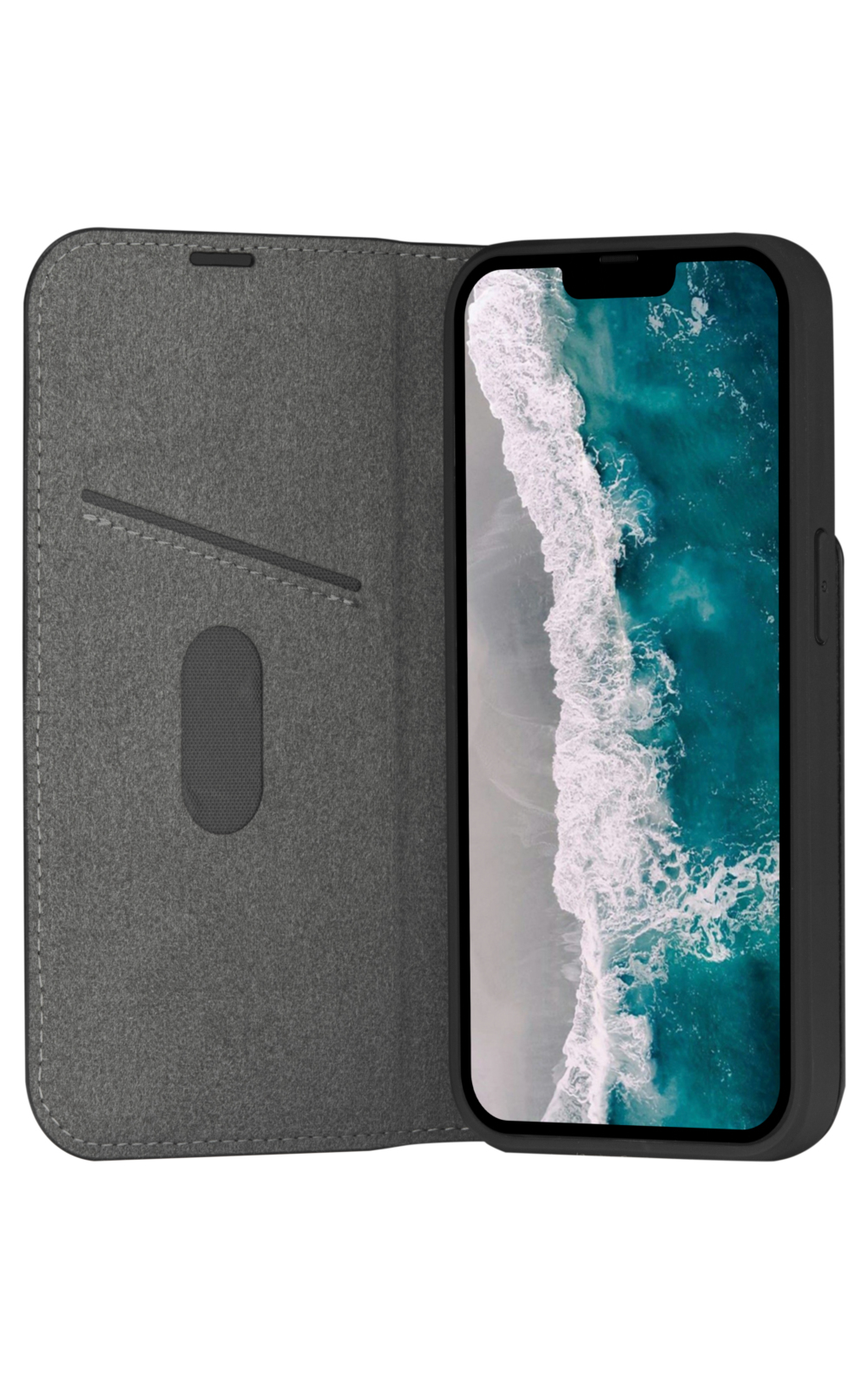 Uno smartphone in una custodia a portafoglio grigia. Lo schermo mostra una scena di spiaggia con onde. La custodia è aperta, con fessura per carte.