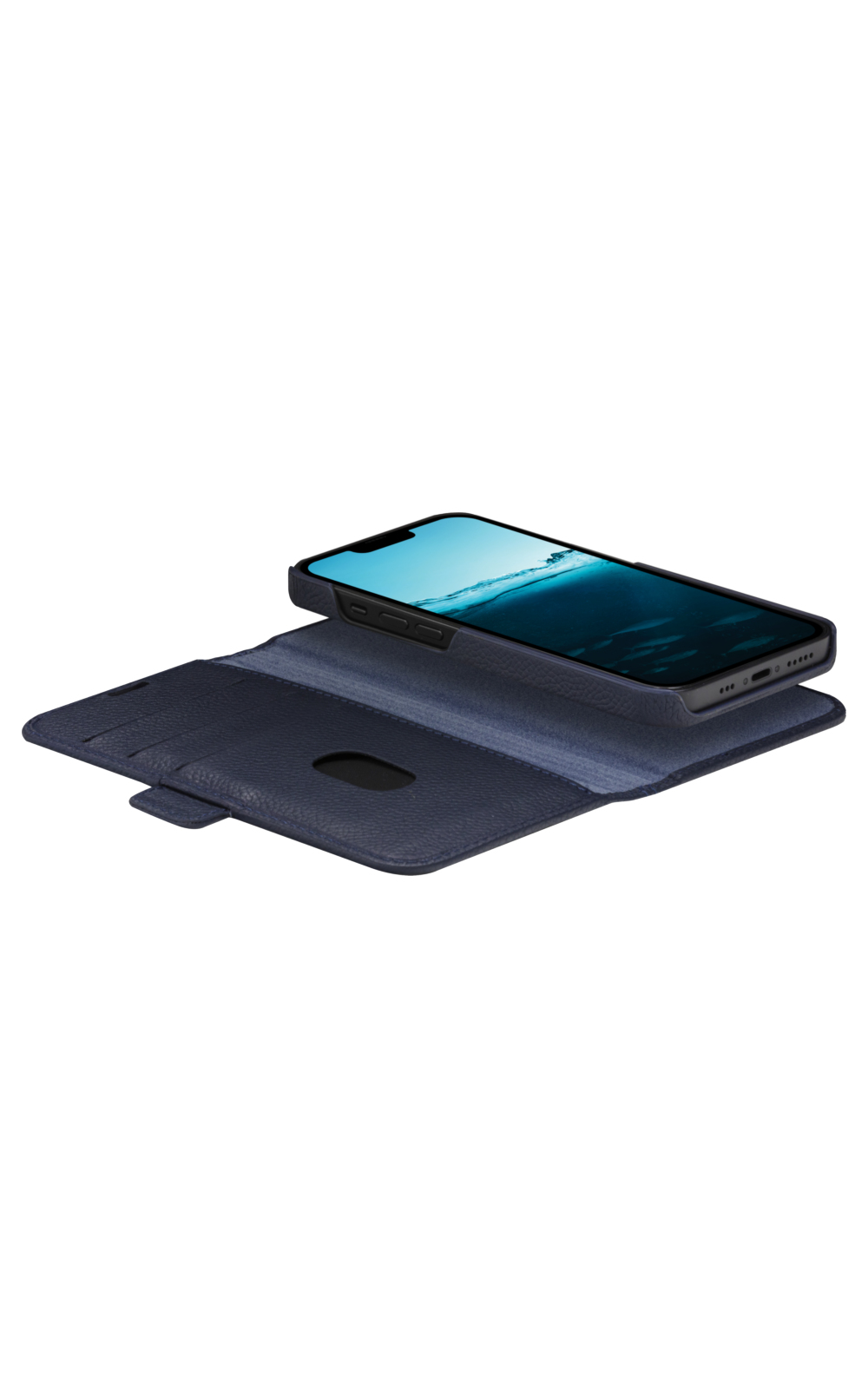 Una custodia blu scuro aperta, con un telefono all'interno. Lo schermo mostra una scena acquatica. Sfondo bianco.