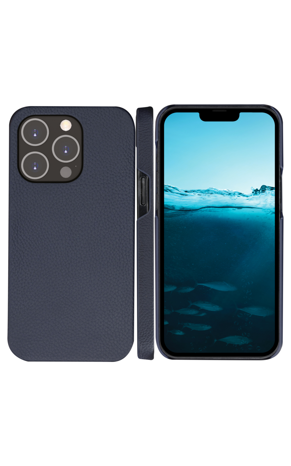 Una custodia blu navy e un telefono. Lo schermo del telefono mostra una scena subacquea con pesci.