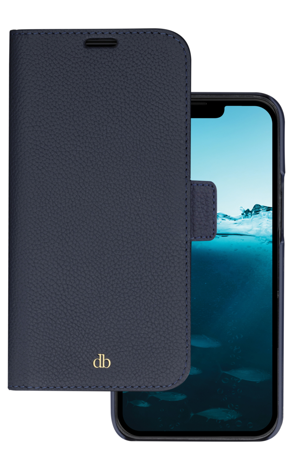 Una custodia per telefono in pelle blu navy con patta aperta, che rivela lo schermo di un telefono con una scena subacquea.