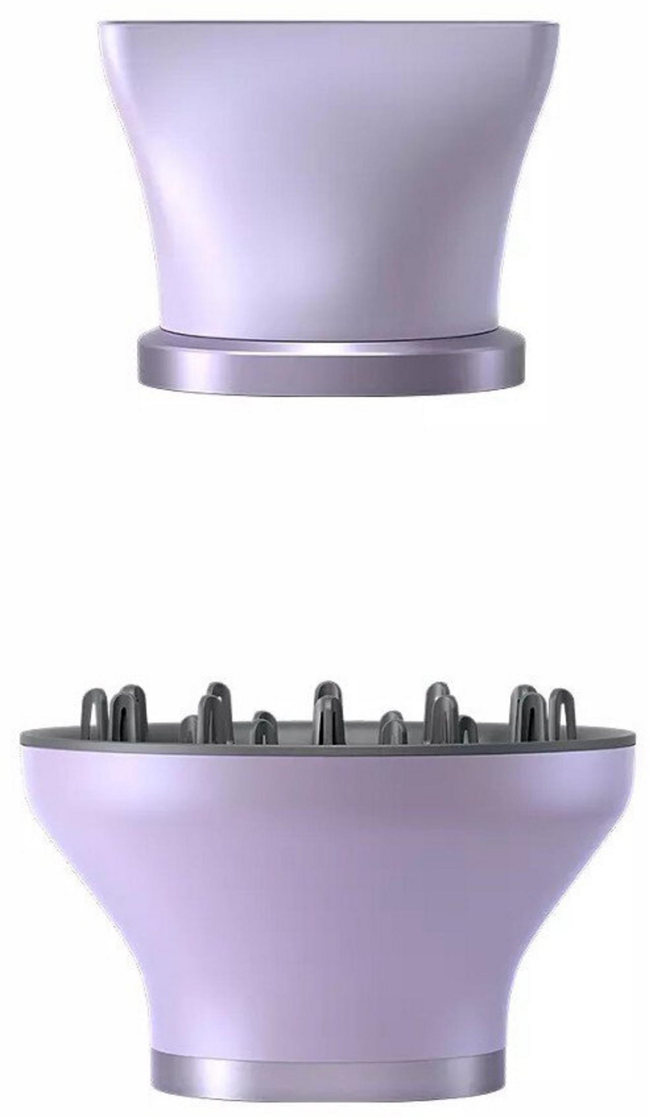 Accessorio per asciugacapelli in due parti. La parte superiore è un cono viola con base argentata. La parte inferiore è un diffusore con punte nere.