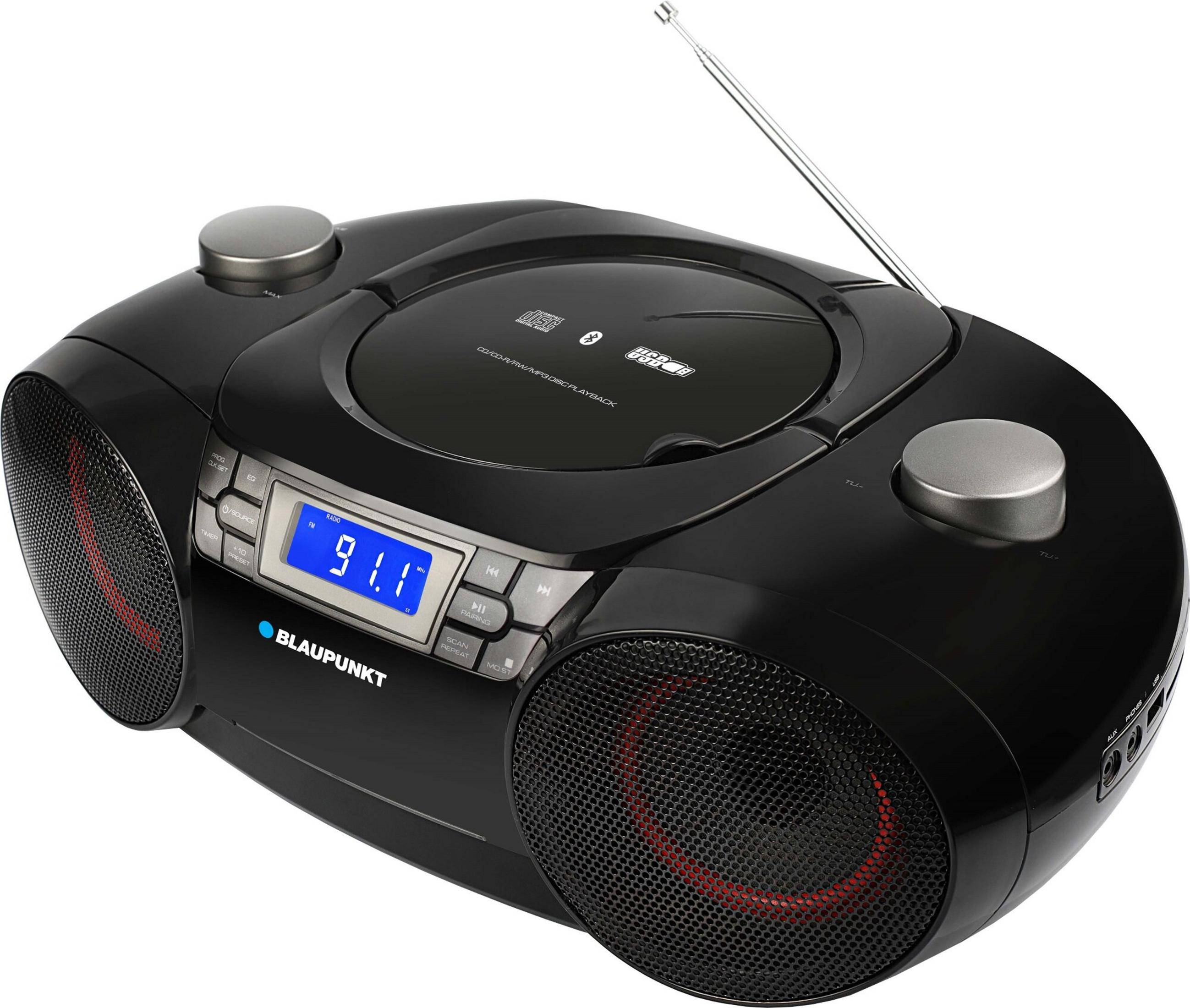 Zwarte Blaupunkt-boombox met cd-speler, luidsprekers en radio-display met 91,1 MHz.