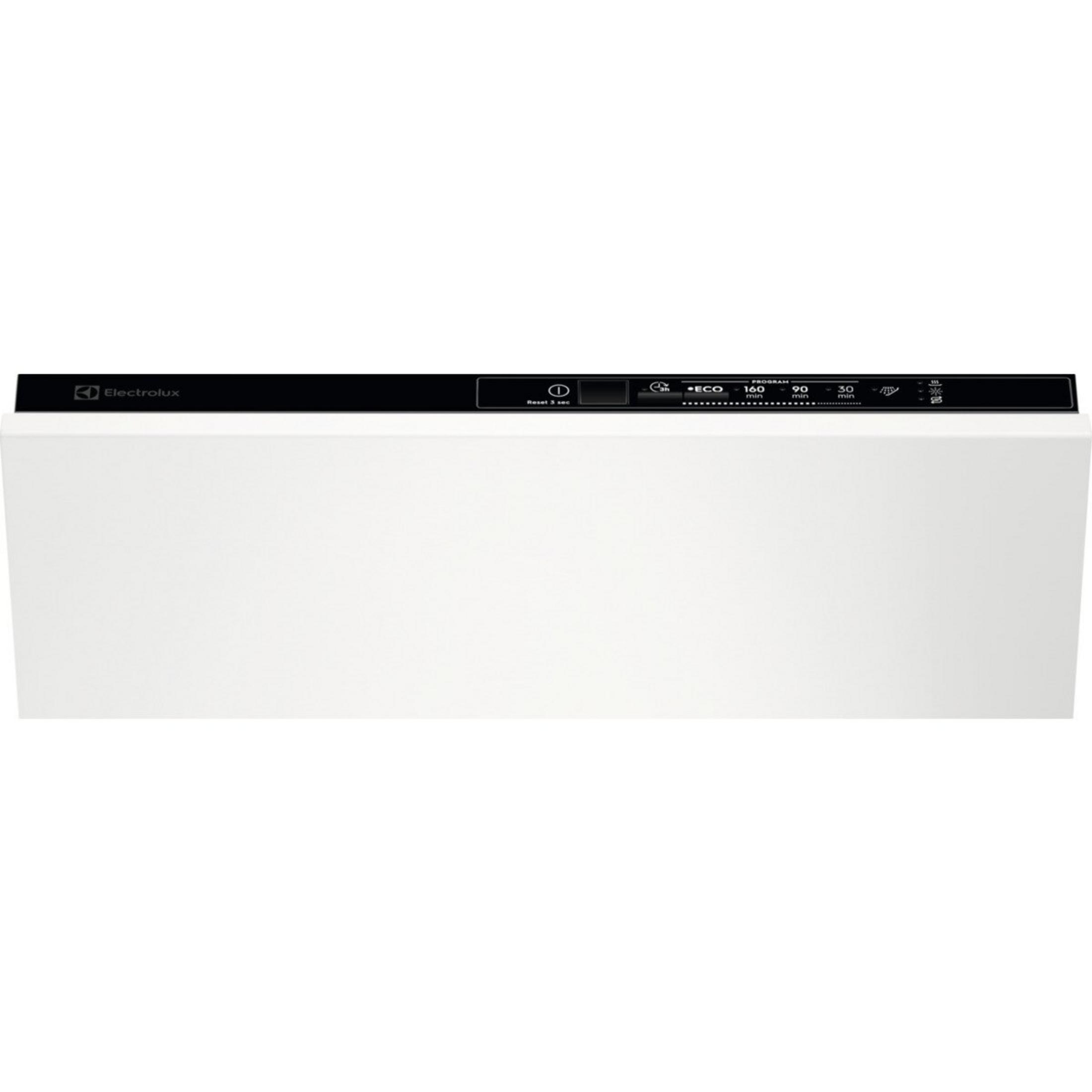 Un lavavajillas Electrolux blanco. Tiene un panel de control negro con botones para eco, tiempo y ajustes de programa.