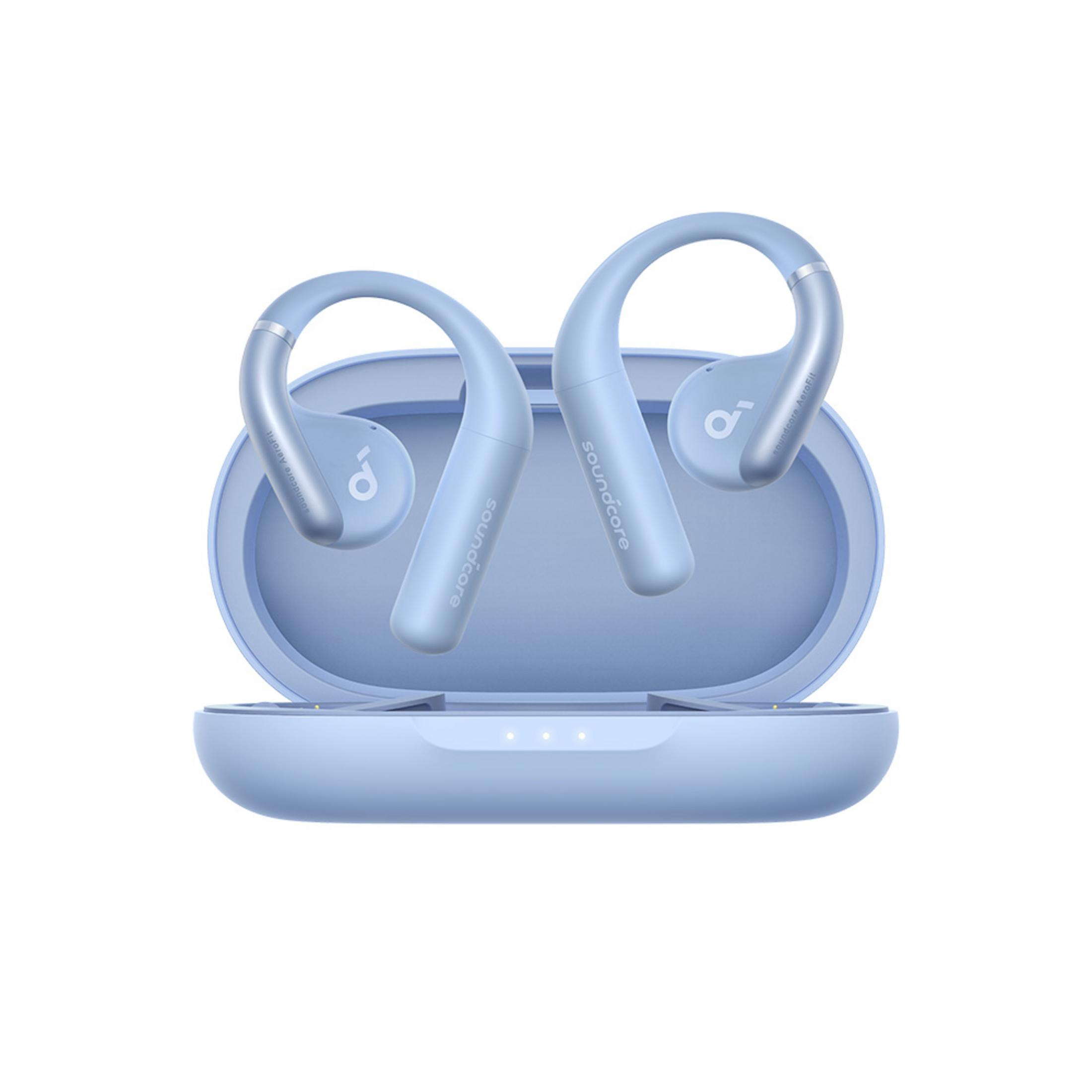 Blaue Soundcore-Ohrhörer in einem passenden Etui. Ohrhörer sind im Etui und einsatzbereit. Das Etui ist offen.
