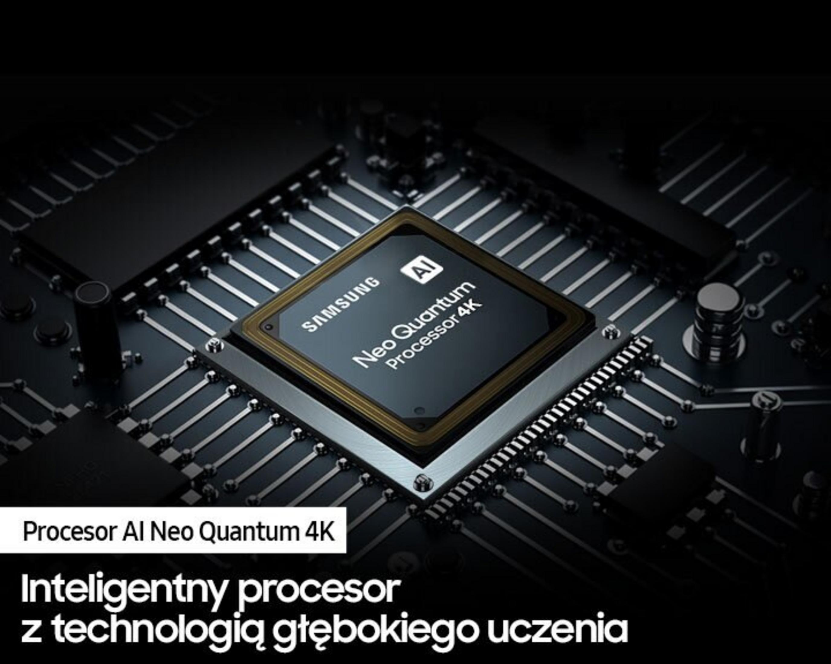 Primer plano de un procesador Neo Quantum 4K. Está en una placa de circuito con texto en polaco.