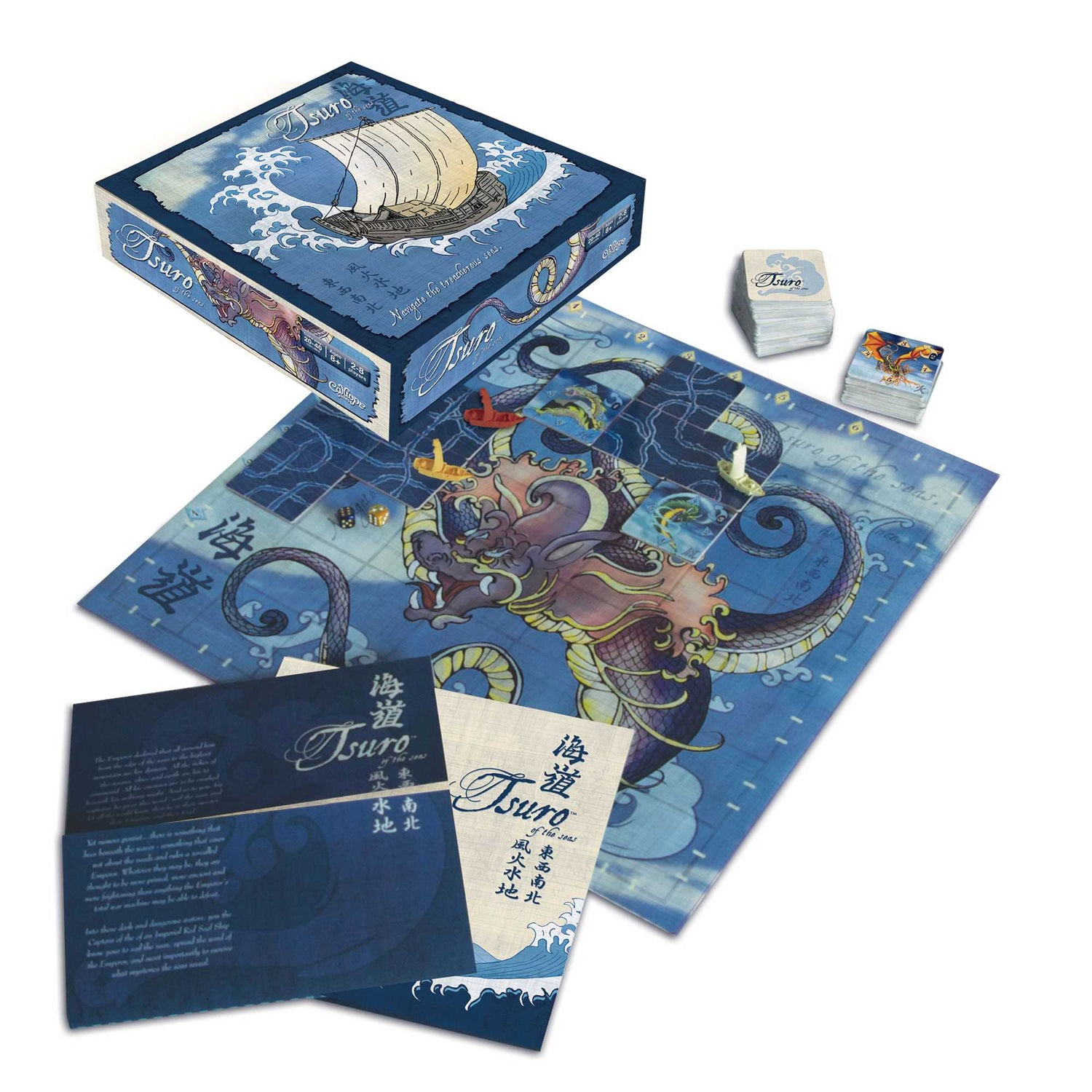 Tsuro-Brettspielset. Enthält Box, Spielbrett, Karten und Anweisungen, alles in Blau und Weiß mit Drachenillustrationen.