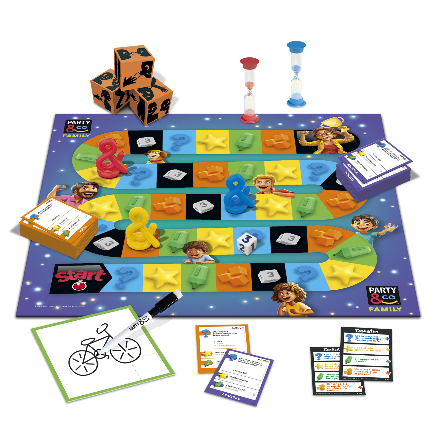 Un juego de mesa con dados, cartas y figuras. Hay relojes de arena y tres cajas con caras.