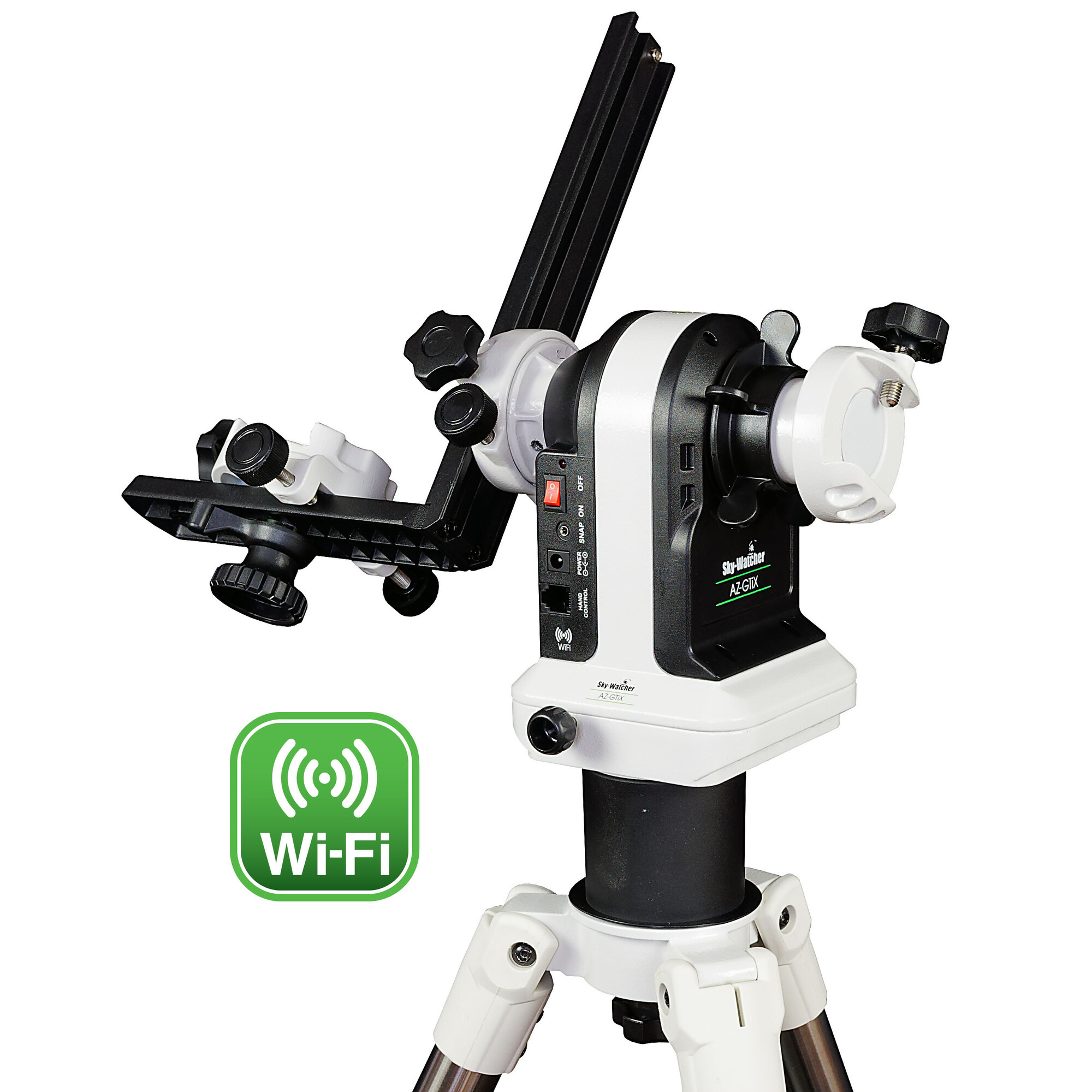 Eine weiße und schwarze Teleskophalterung mit Stativ. Es hat Wi-Fi- und Sky-Watcher AZ-GTiX-Etiketten. Knöpfe sind sichtbar.