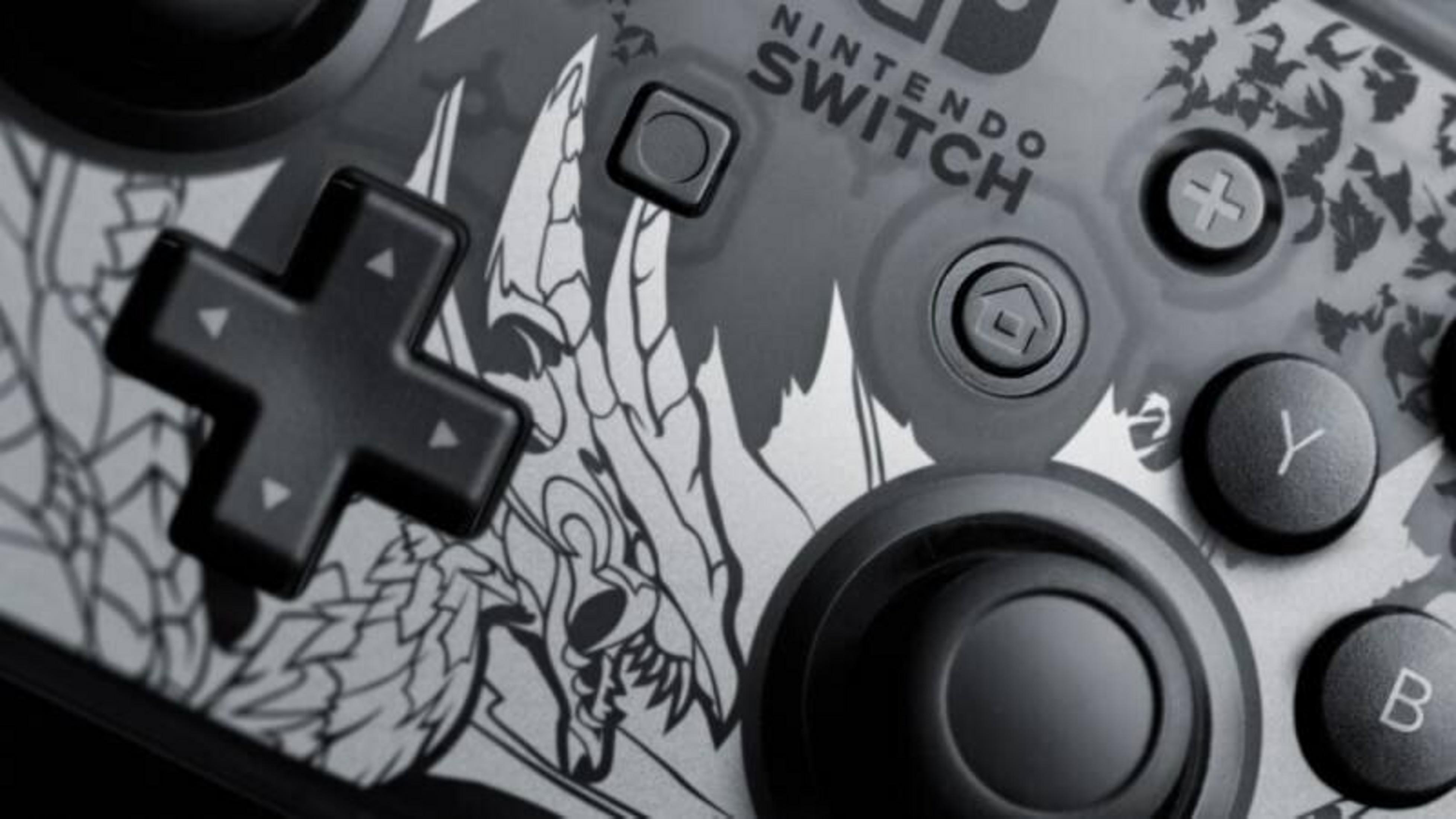 Zbliżenie kontrolera Nintendo Switch. Posiada czarny krzyżak, przyciski i wzór smoka. Szare i czarne kolory dominują.