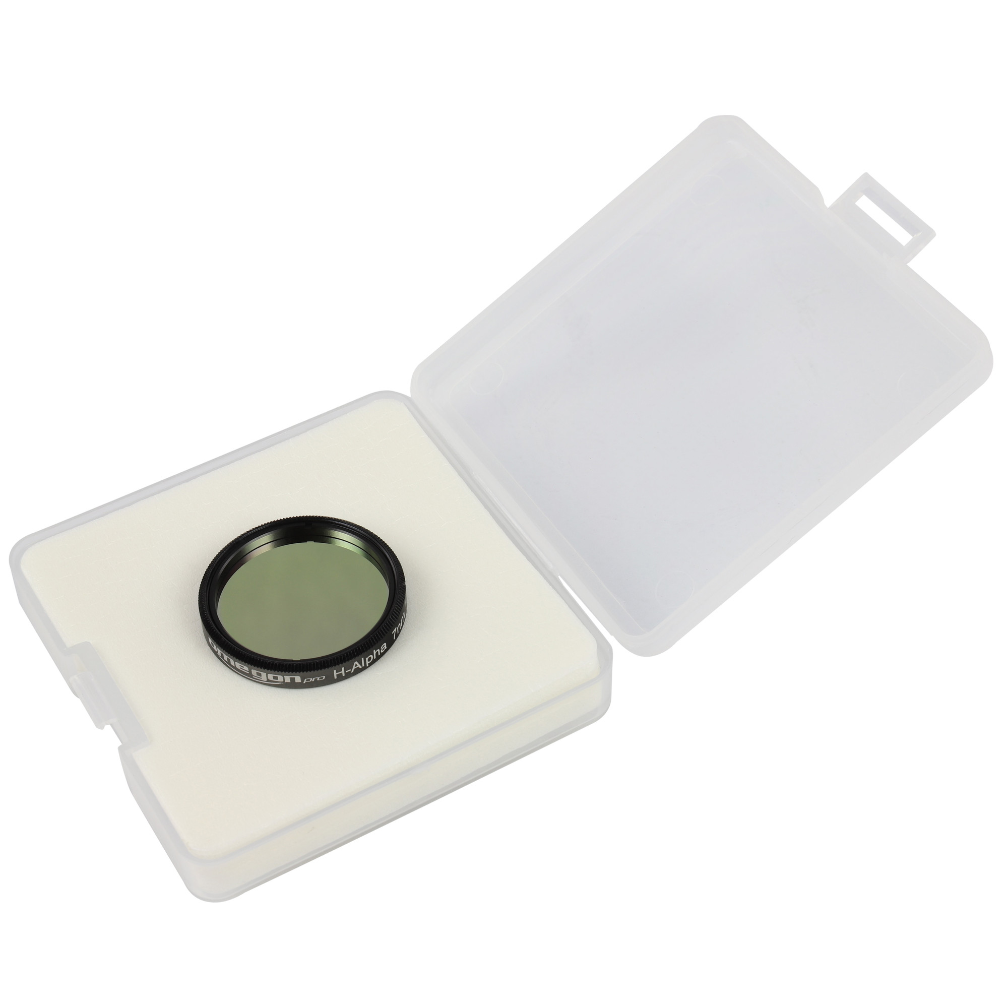 Offene, transparente Hülle mit rundem Filter, auf weißem Schaumstoff. Der Filter ist schwarz mit grünem Glas.