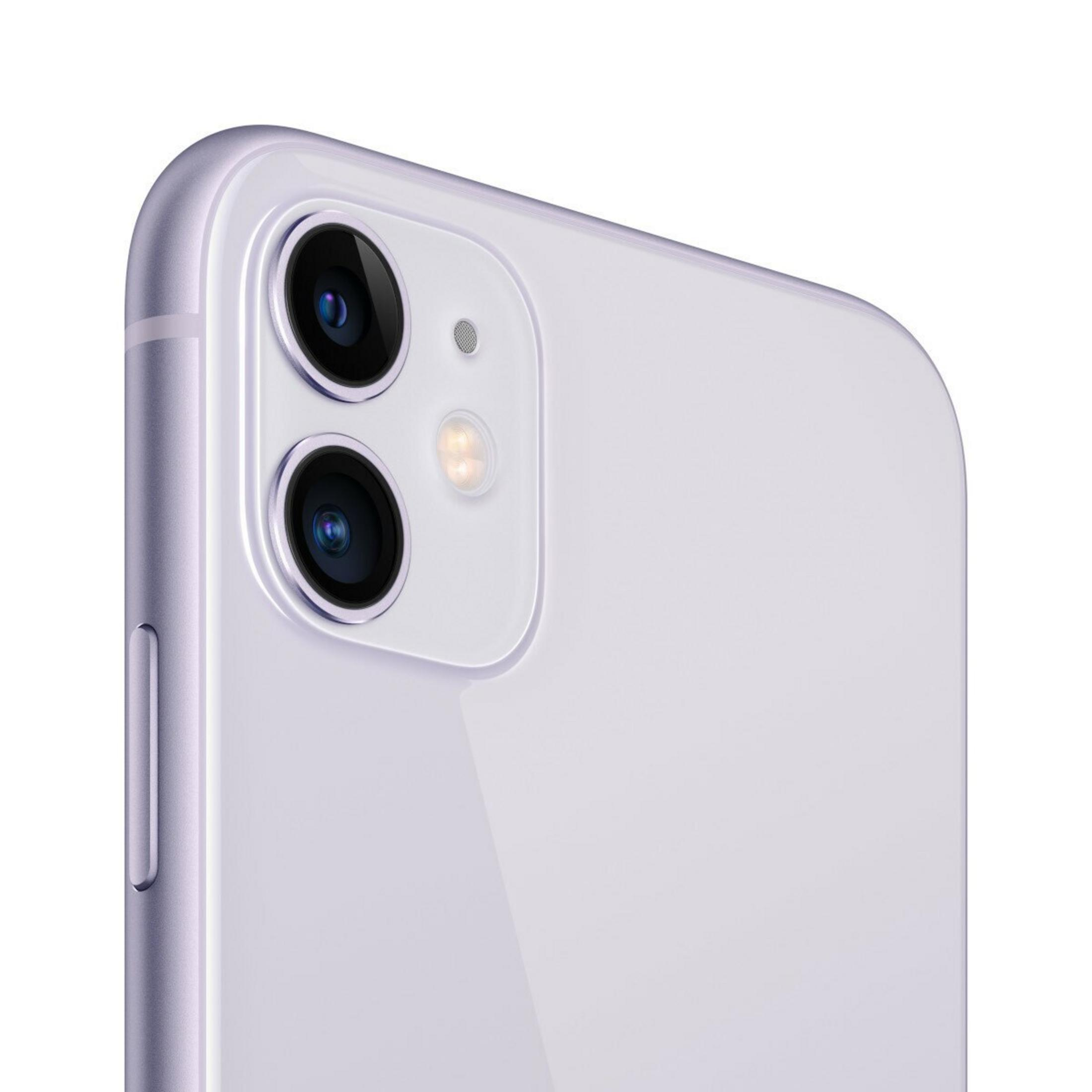 Zbliżenie fioletowego iPhone'a 11. Pokazuje moduł kamery z dwoma obiektywami i lampą błyskową na białej powierzchni.