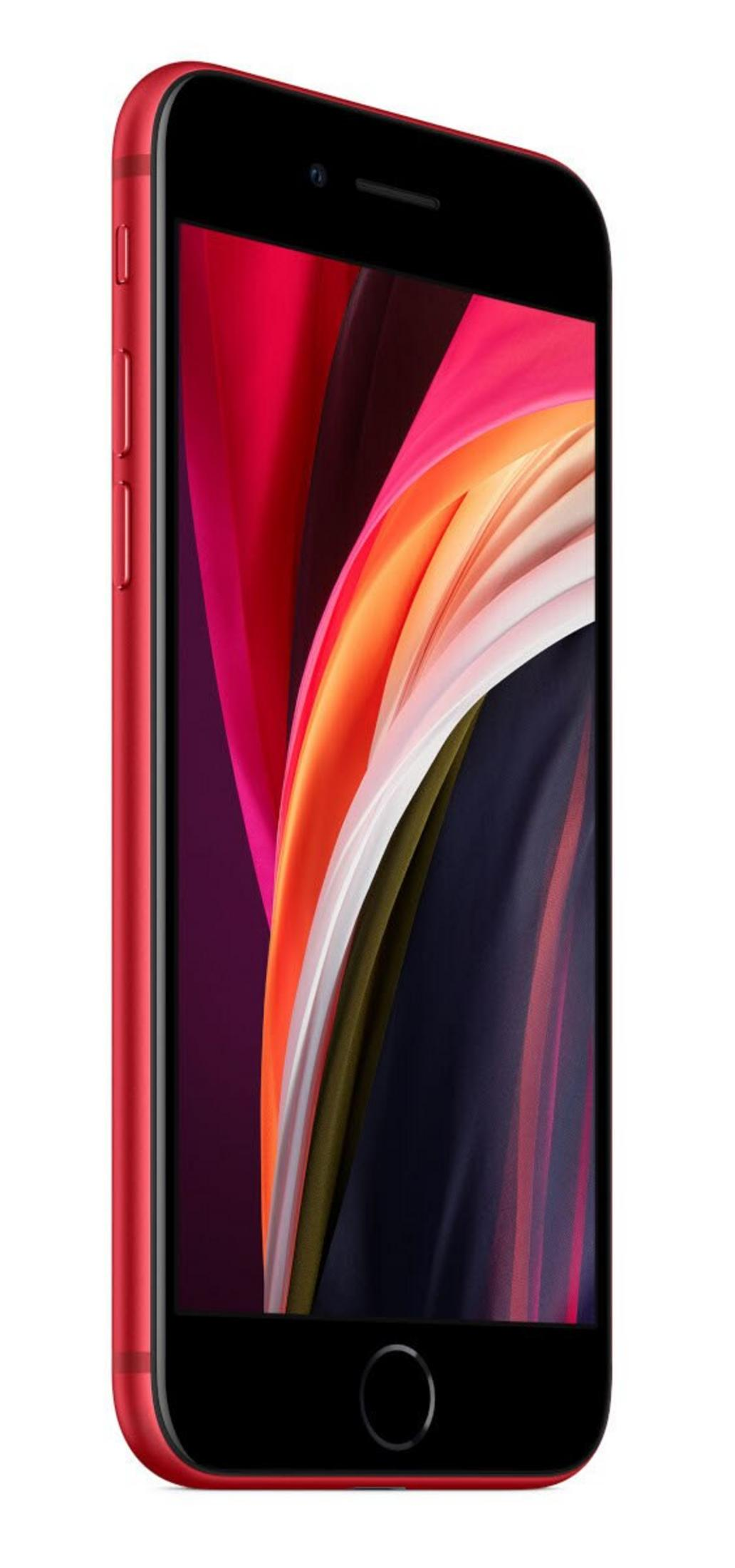 Czerwony smartfon z czarnym ekranem wyświetlającym kolorową, abstrakcyjną tapetę. Telefon jest na białym tle.