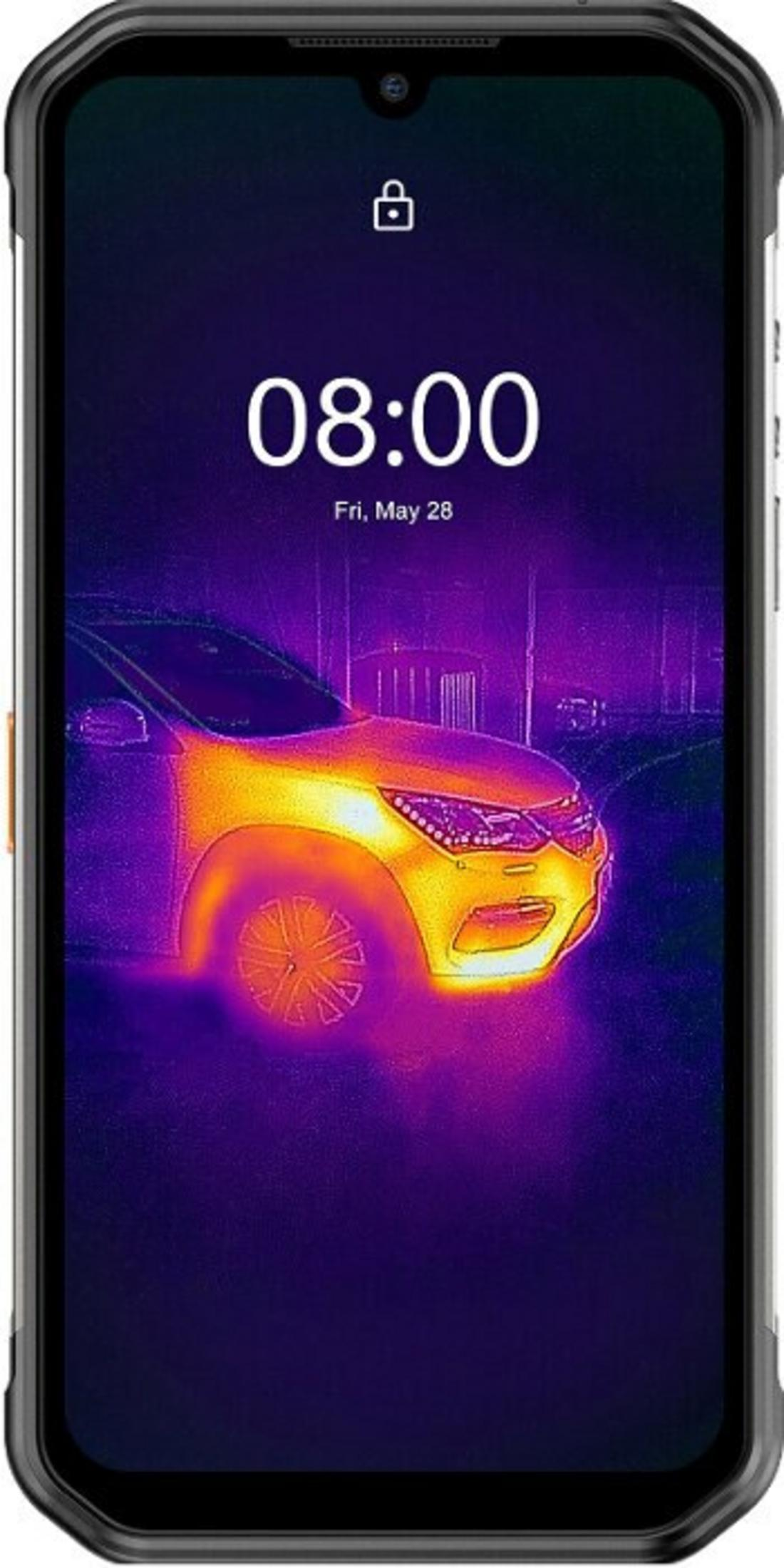 Schermo dello smartphone con 08:00, bloccato. Viene mostrata un'auto a visione termica. Venerdì 28 maggio è scritto sullo schermo.