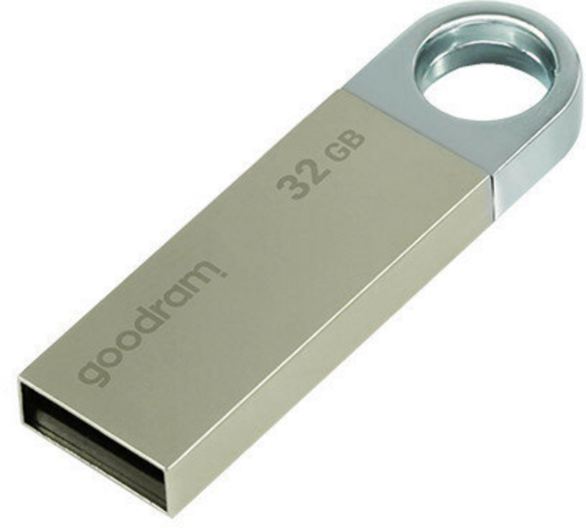 Srebrny pendrive z metalową pętlą. Ma napis 'goodram' i '32 GB'.