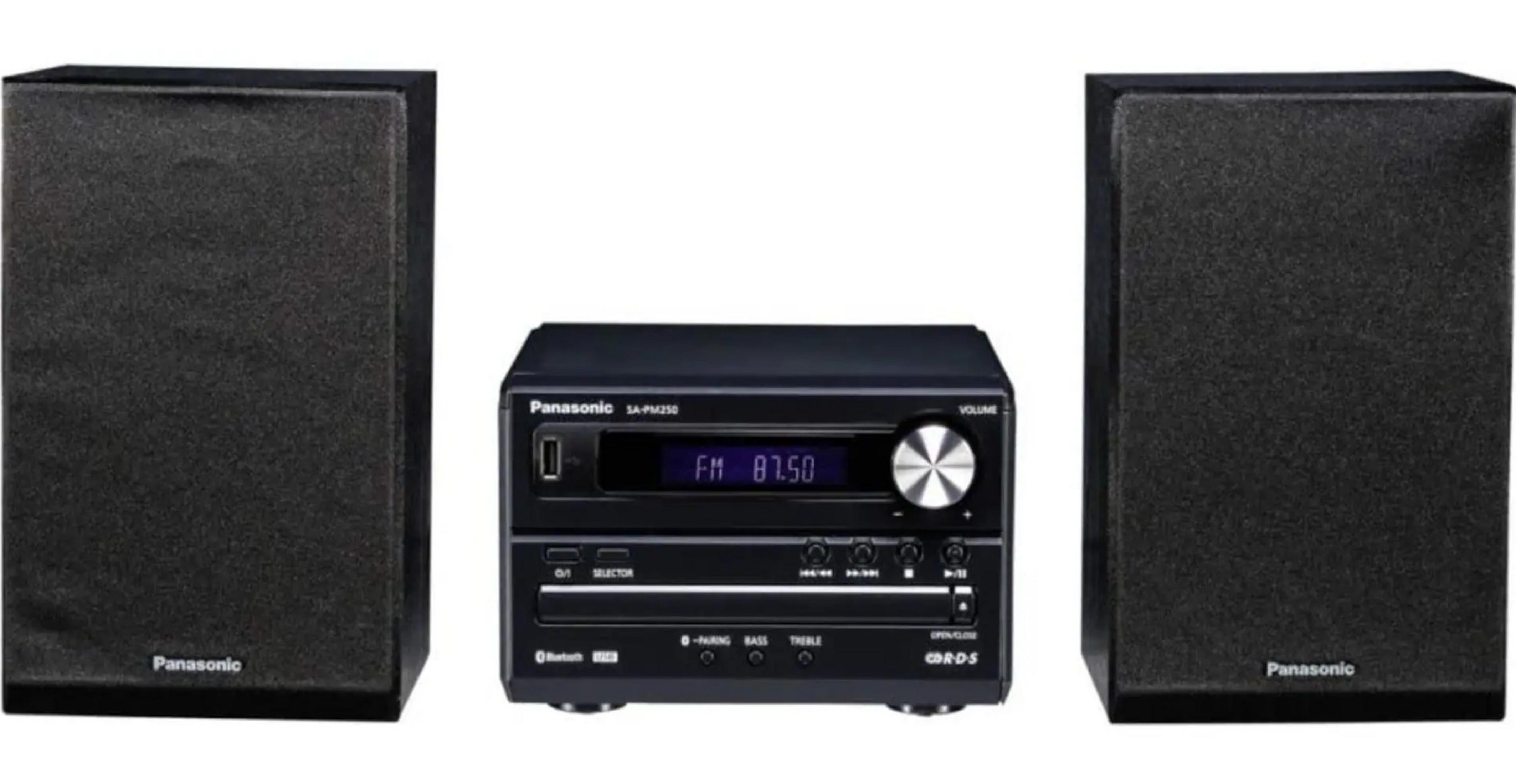 Un sistema stereo Panasonic nero con due altoparlanti e un'unità centrale che mostra 'FM 87.50'.