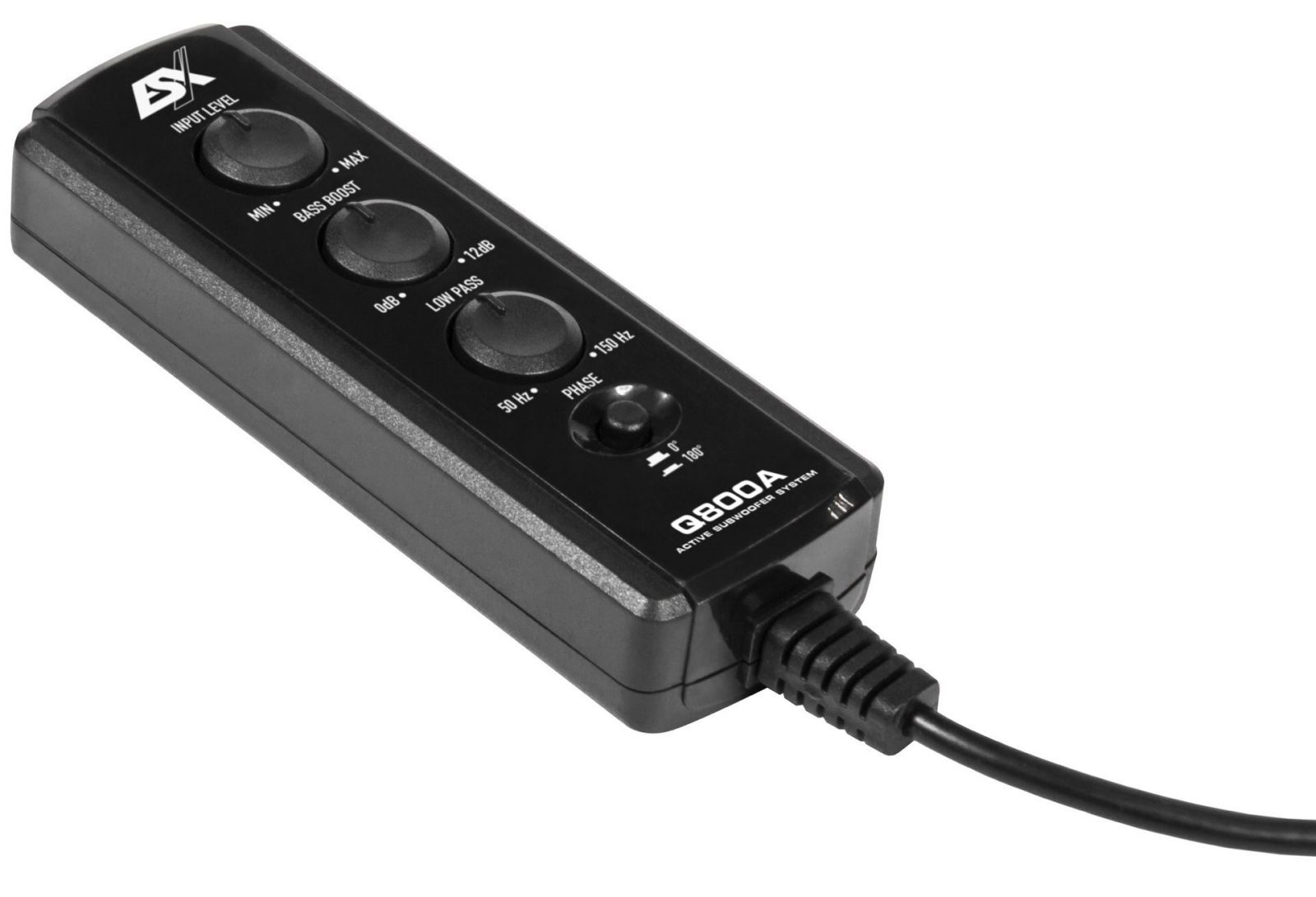 Schwarzes Audiosteuergerät mit Knöpfen und Beschriftungen für Eingangspegel, Bassanhebung, Tiefpass und Phasensteuerung.