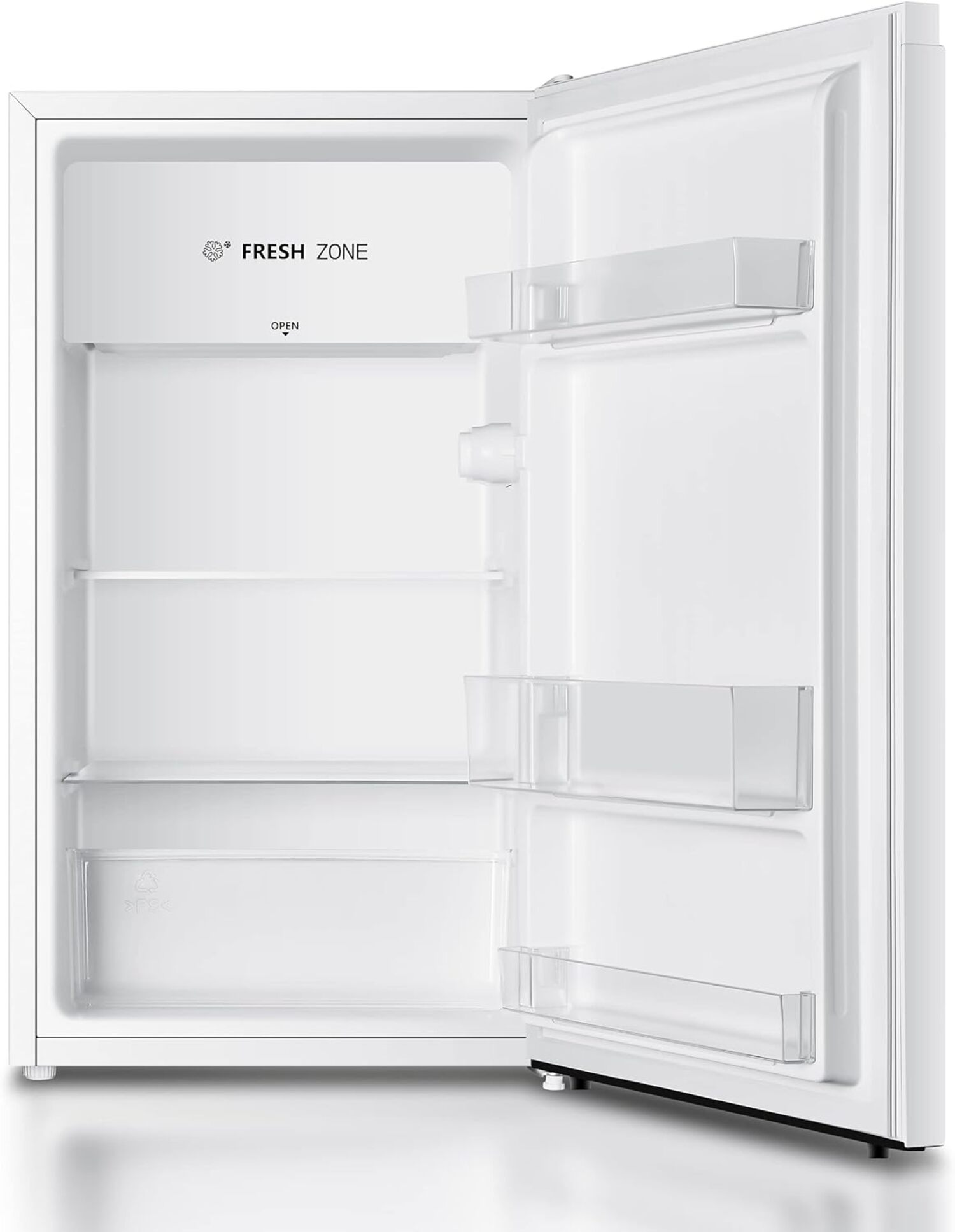 Ein weißer Kühlschrank mit offener Tür. Innen befinden sich Regale und Fächer. Der obere Abschnitt lautet 'FRESH ZONE'.