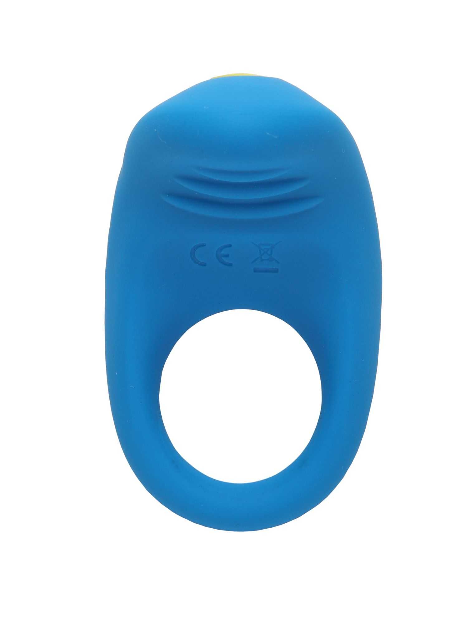 Un anillo de juguete sexual azul con un agujero en el medio, marcado CE visible. El fondo es blanco.