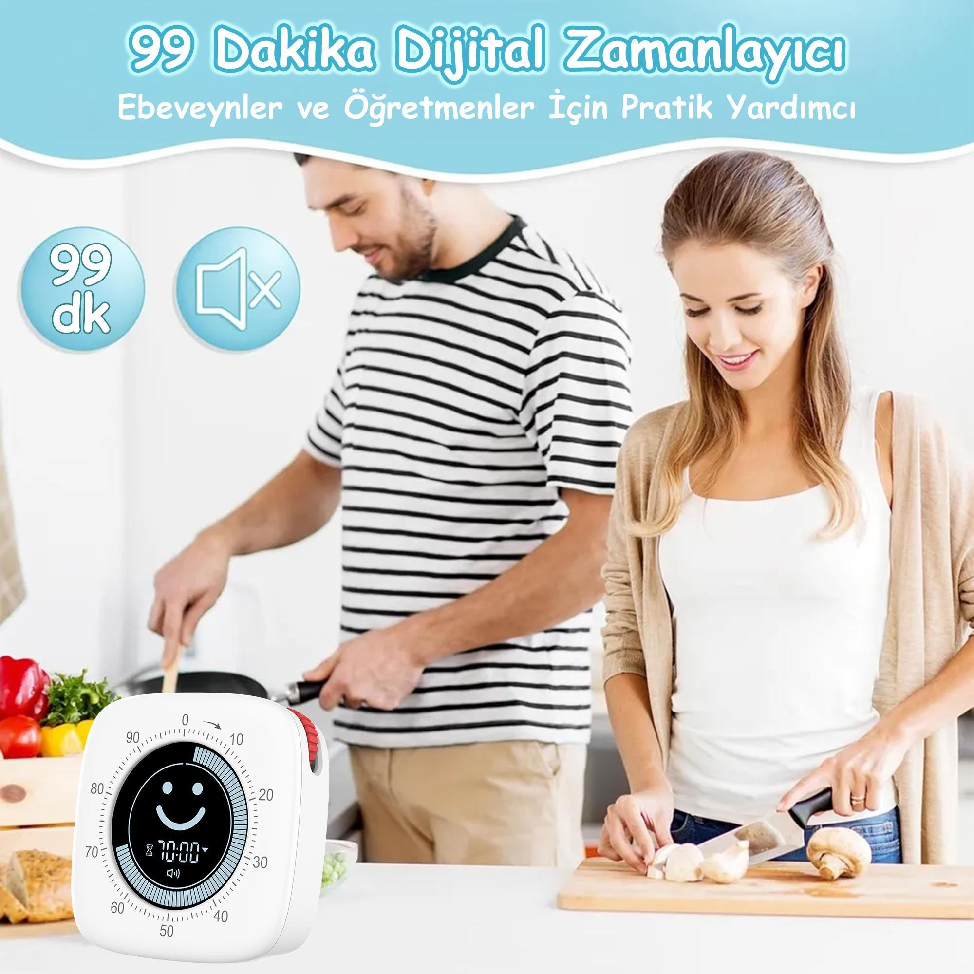 Bir çift mutfakta, biri zamanlayıcıyla yemek pişiriyor, diğeri mantar kesiyor.