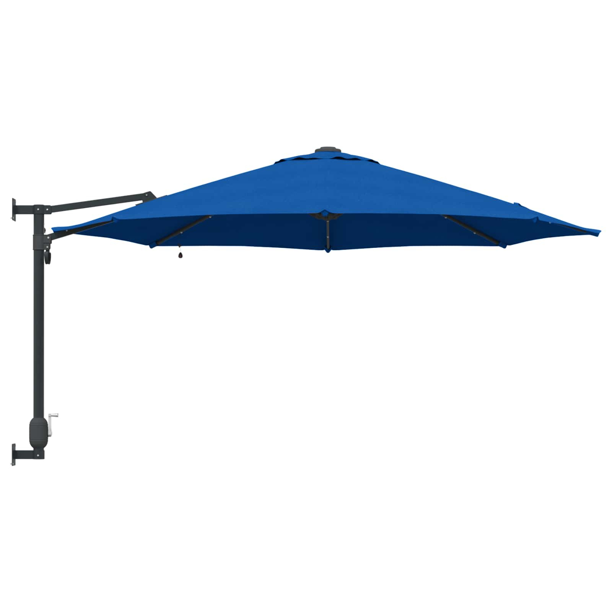 Si vede un ombrellone da patio blu a sbalzo. Ha un palo e un telaio grigio scuro. Lo sfondo è bianco.