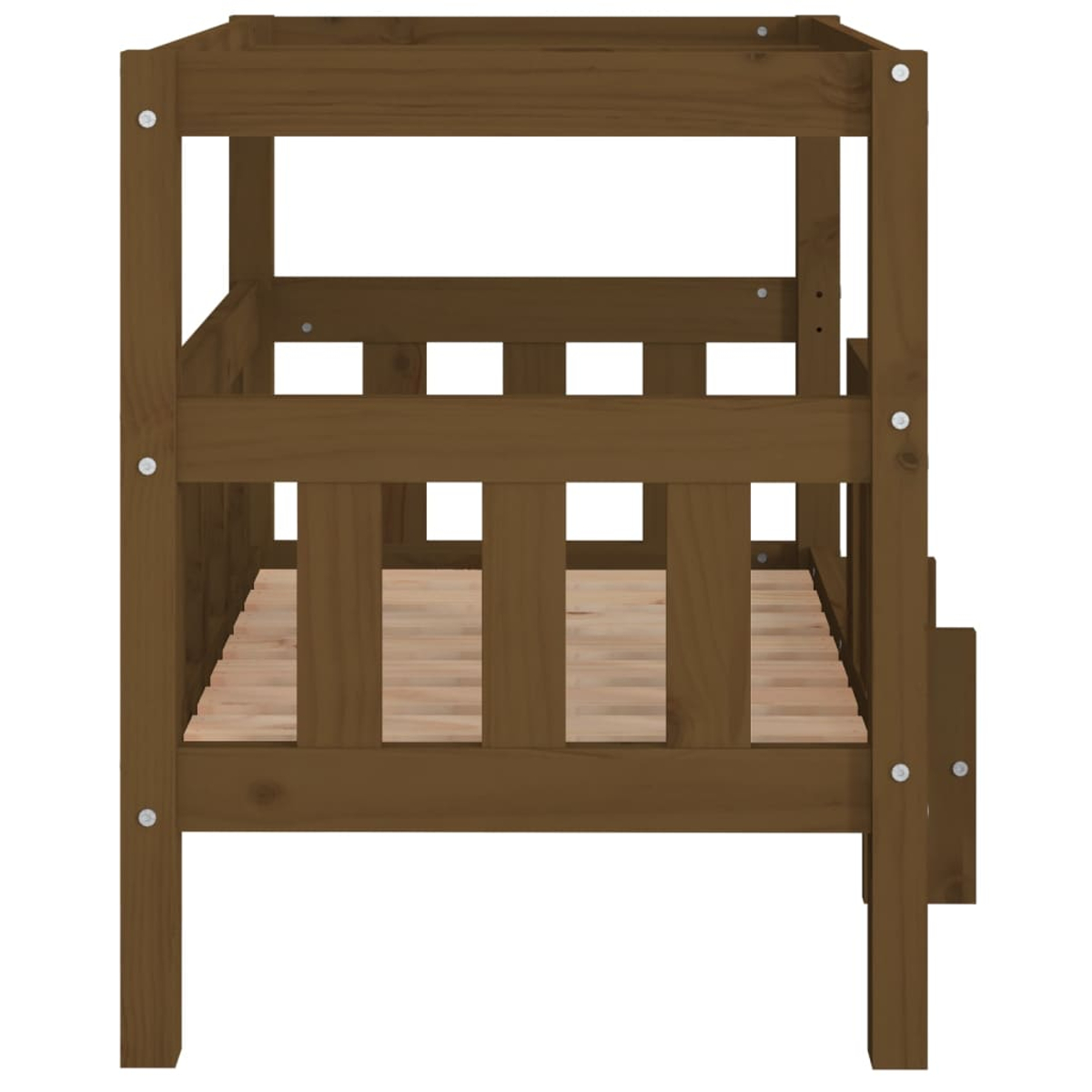 Ein brauner Holzbetttrahmen vor weißem Hintergrund. Das Bett hat einen Lattenrost und ein einfaches, kastenförmiges Design.