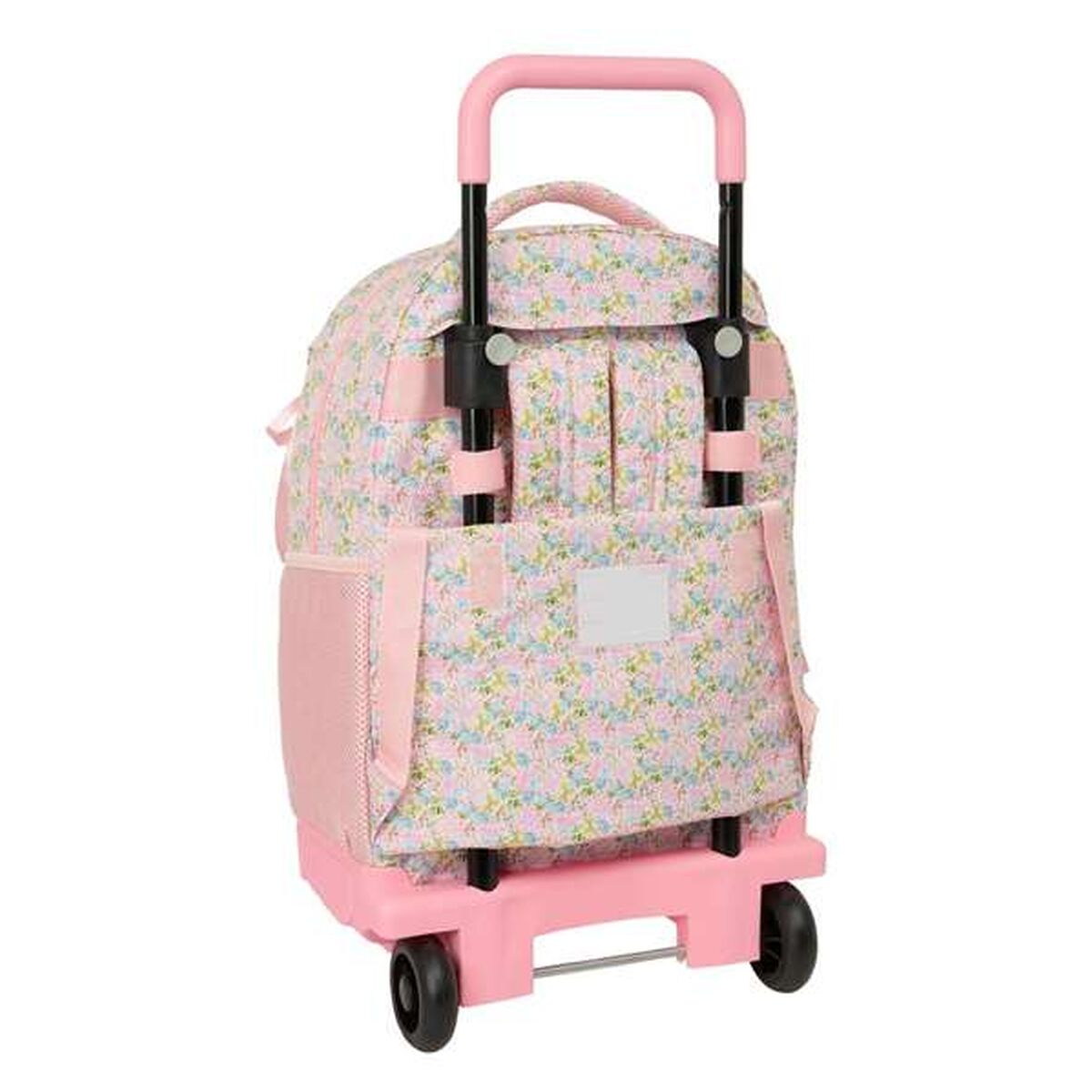 Ein rosa Rollrucksack. Er hat ein Blumenmuster, einen schwarzen Griff und Räder. Er steht auf weißem Hintergrund.