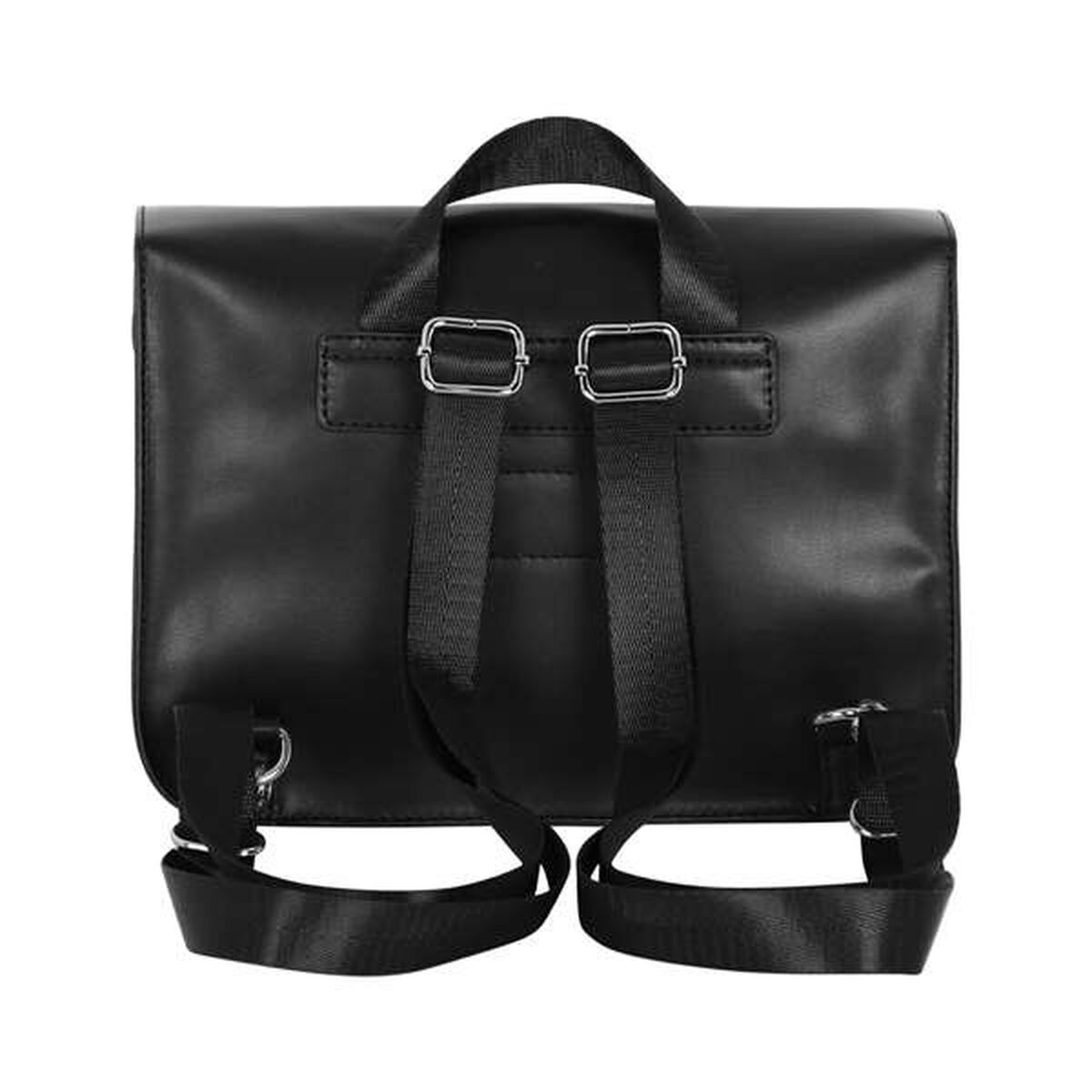 Ein schwarzer Rucksack mit zwei Schultergurten und einem oberen Griff. Er hat silberne Schnallen und eine rechteckige Form.