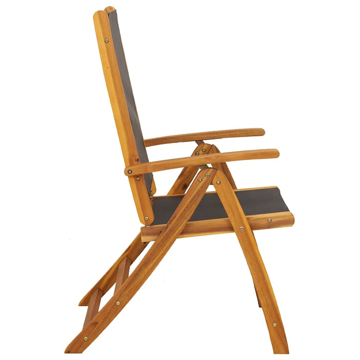Ein hölzerner Klappstuhl. Er hat eine dunkle Sitzfläche und Rückenlehne. Das Gestell besteht aus Holz und ist zusammengeklappt.