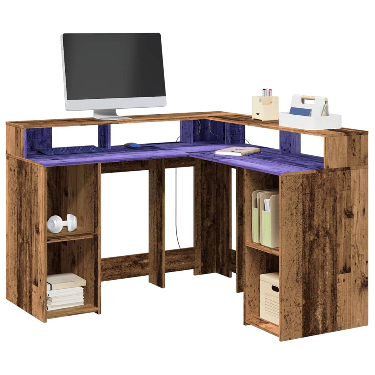 Ein hölzerner L-förmiger Schreibtisch. Er hat Regale und ein violettes Inneres. Ein Computer, Kopfhörer und Büromaterial sind sichtbar.