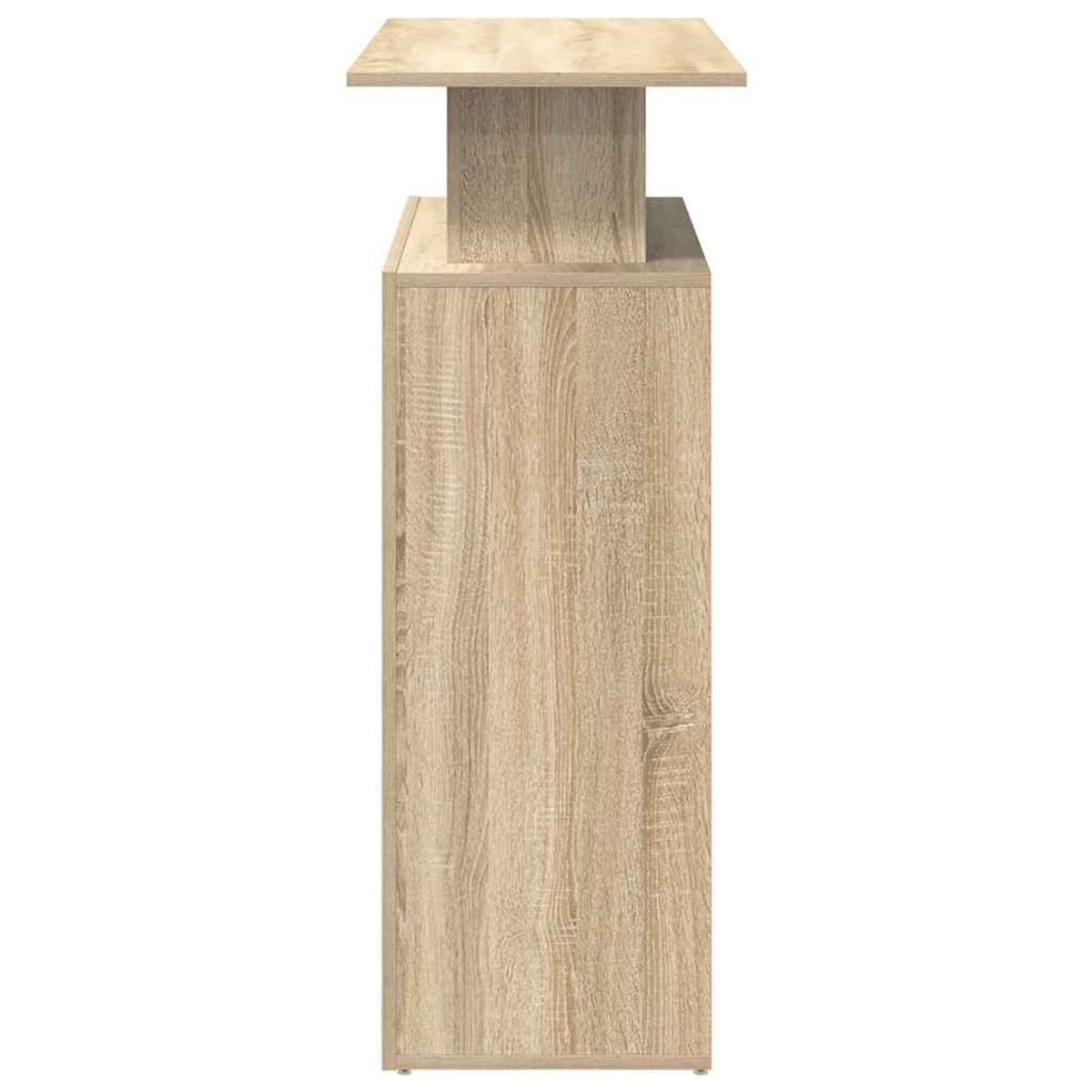 Ein Beistelltisch in hellem Holzton mit quadratischer Oberseite, Stützsäule und rechteckiger Basis.