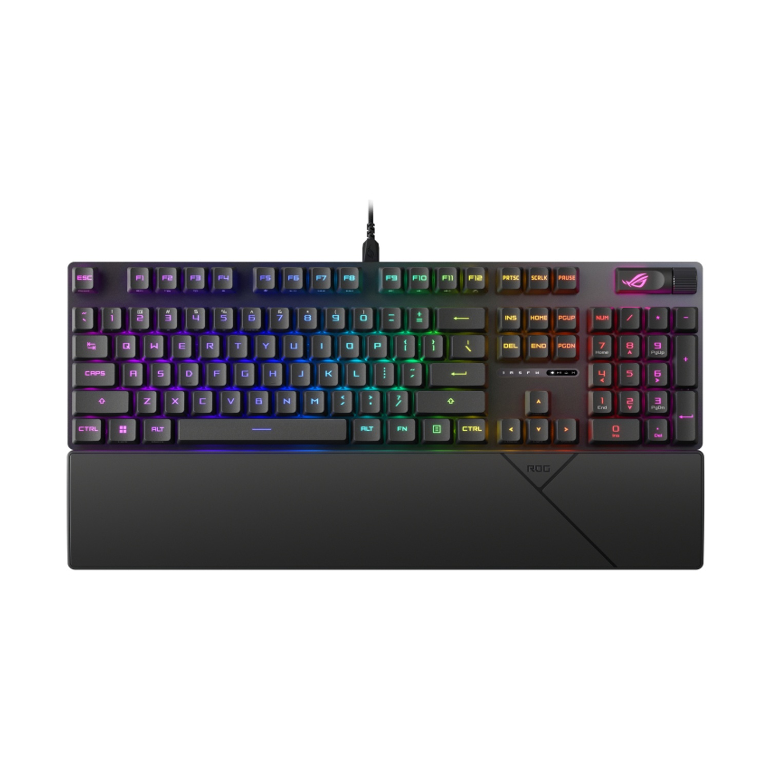 Un teclado negro con iluminación RGB. Tiene reposamuñecas y el logo ROG. Las teclas están etiquetadas.