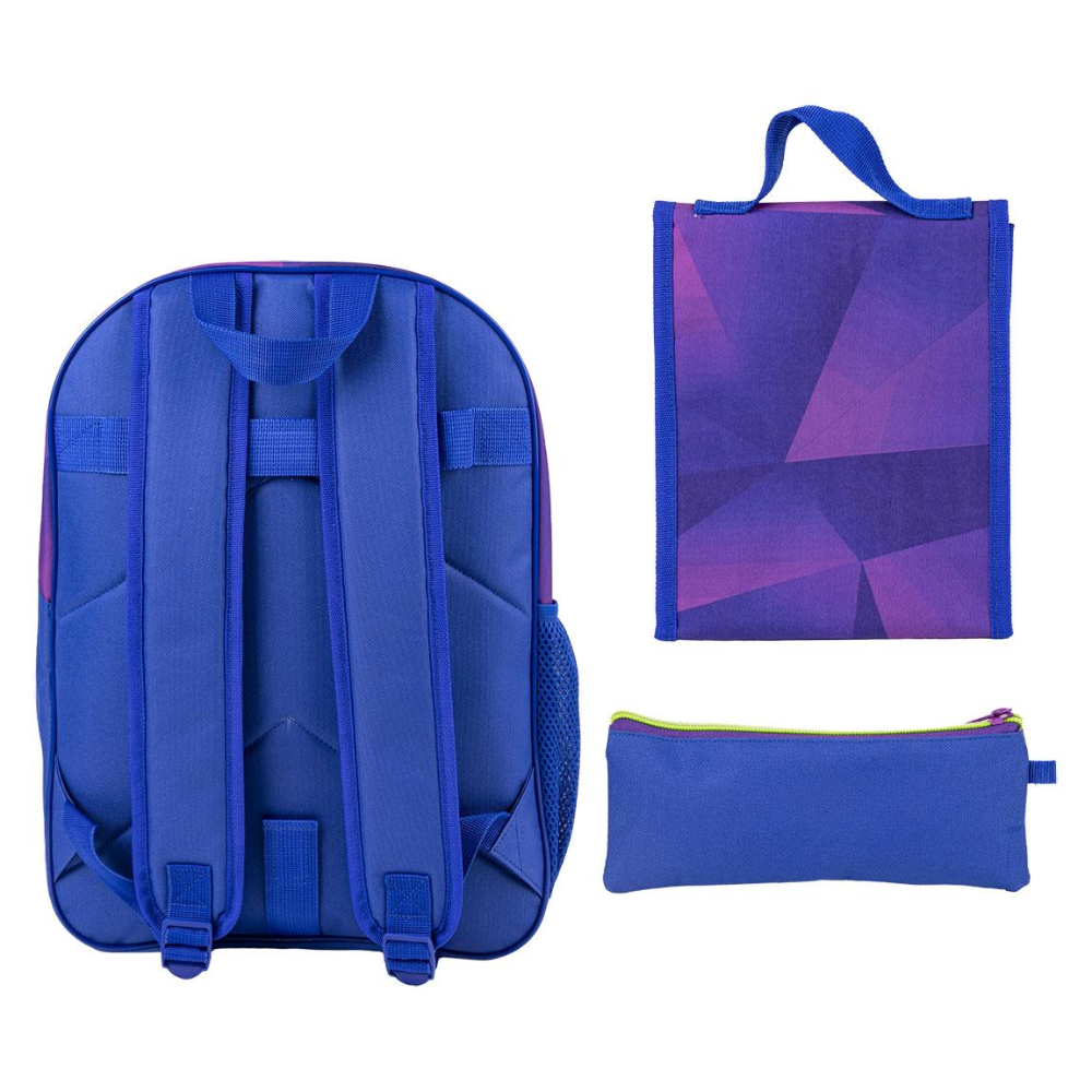 Una mochila azul, una bolsa de almuerzo y un estuche. La bolsa de almuerzo tiene patrones geométricos morados y el estuche tiene una cremallera verde.