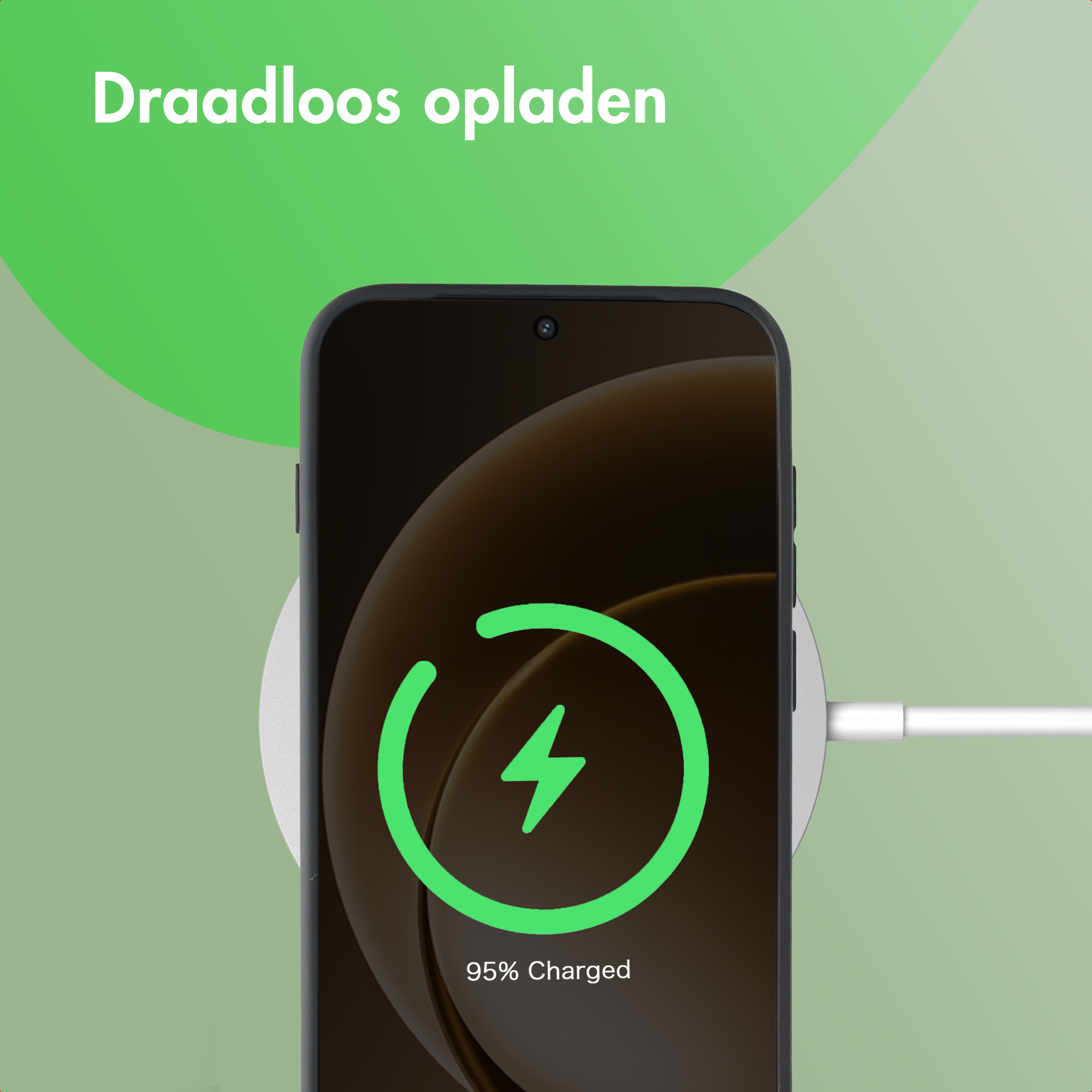 Téléphone en charge sans fil, 95% chargé. Symbole d'alimentation vert à l'écran. Fond vert et blanc.