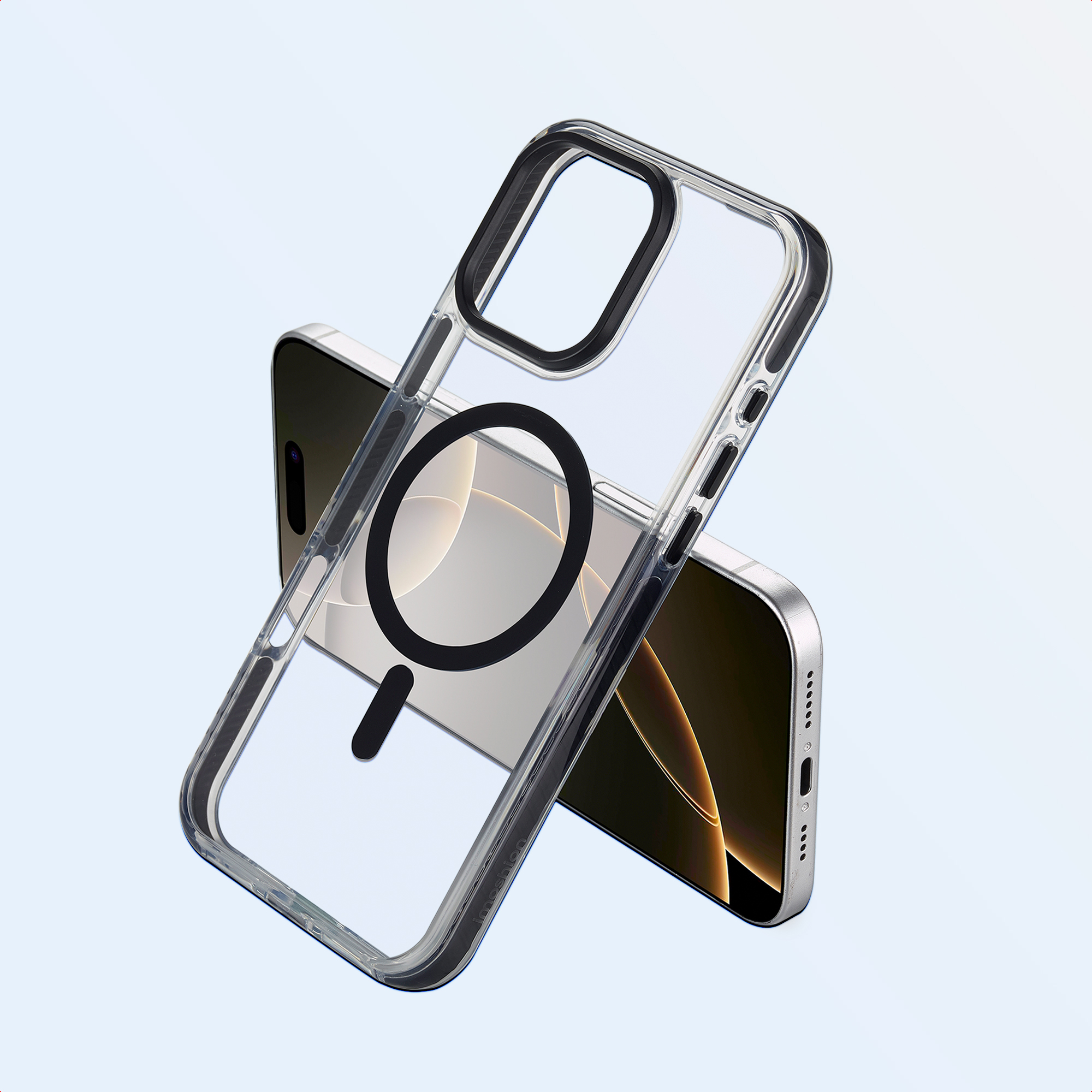 Un étui transparent avec un anneau noir et un téléphone sont affichés sur un fond bleu dégradé.