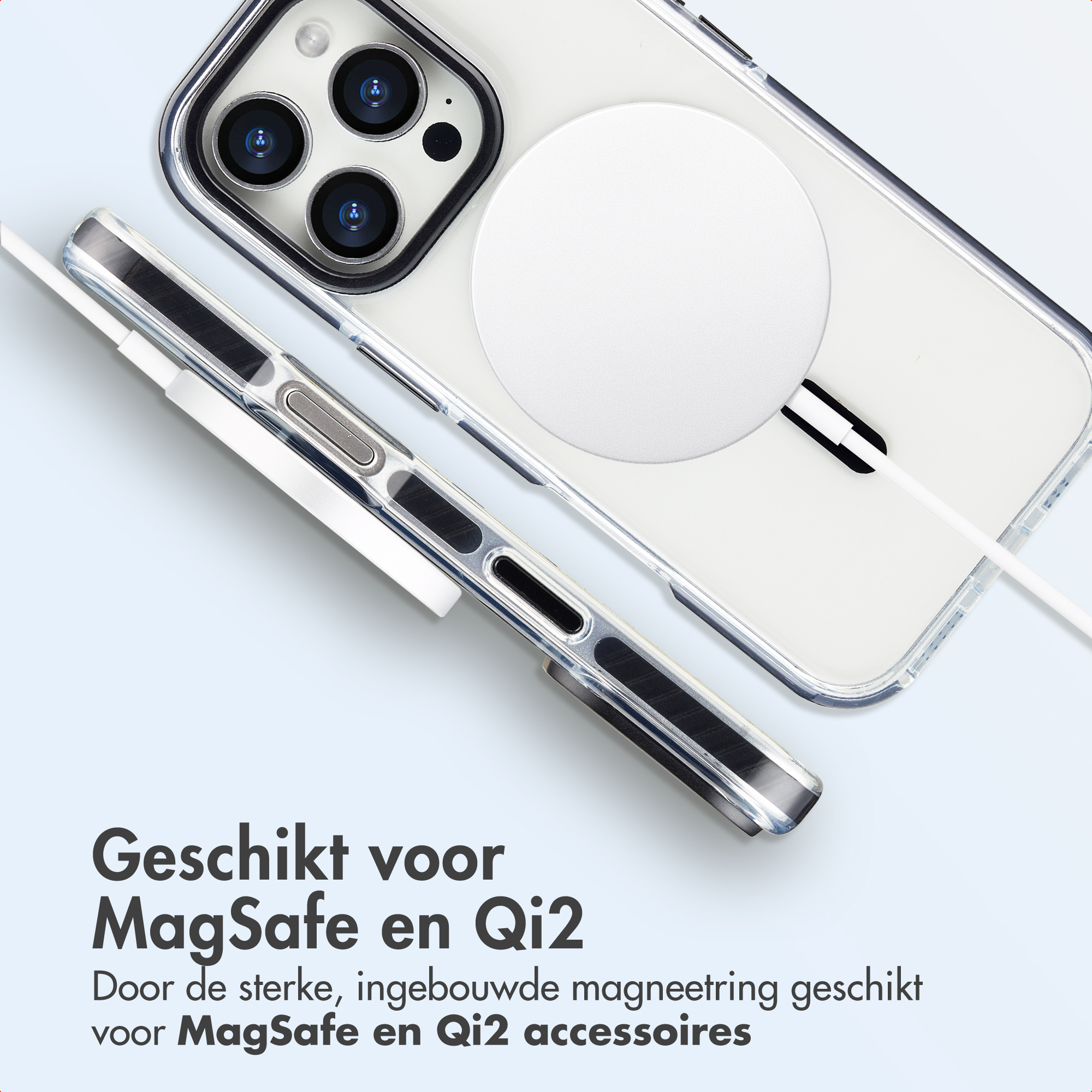 Un téléphone dans un étui transparent avec un chargeur MagSafe blanc. Le texte indique : 'Adapté pour MagSafe et Qi2'.