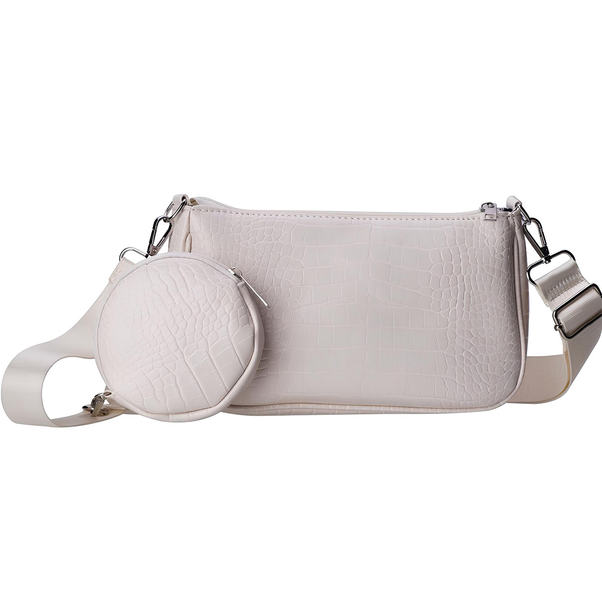 Una borsa bianca strutturata con un portamonete rotondo più piccolo attaccato. Ha una lunga tracolla e accessori in metallo.