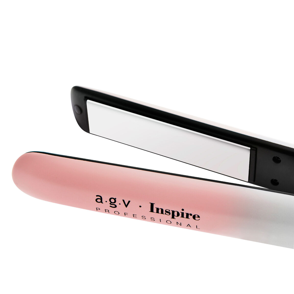 Una plancha para el pelo, a.g.v. Inspire Professional, está abierta. El mango es rosa y blanco. Las placas son blancas. El fondo es blanco.