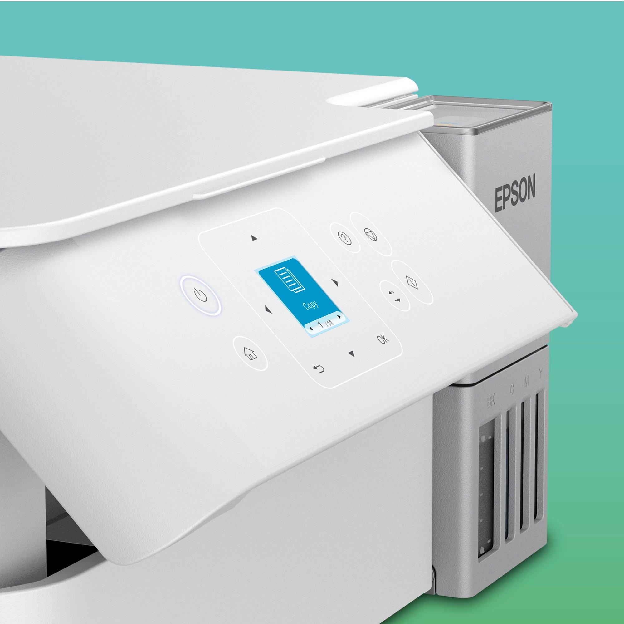 Biało-srebrna drukarka Epson z niebieskim wyświetlaczem pokazującym opcje kopiowania. Tło jest turkusowe.
