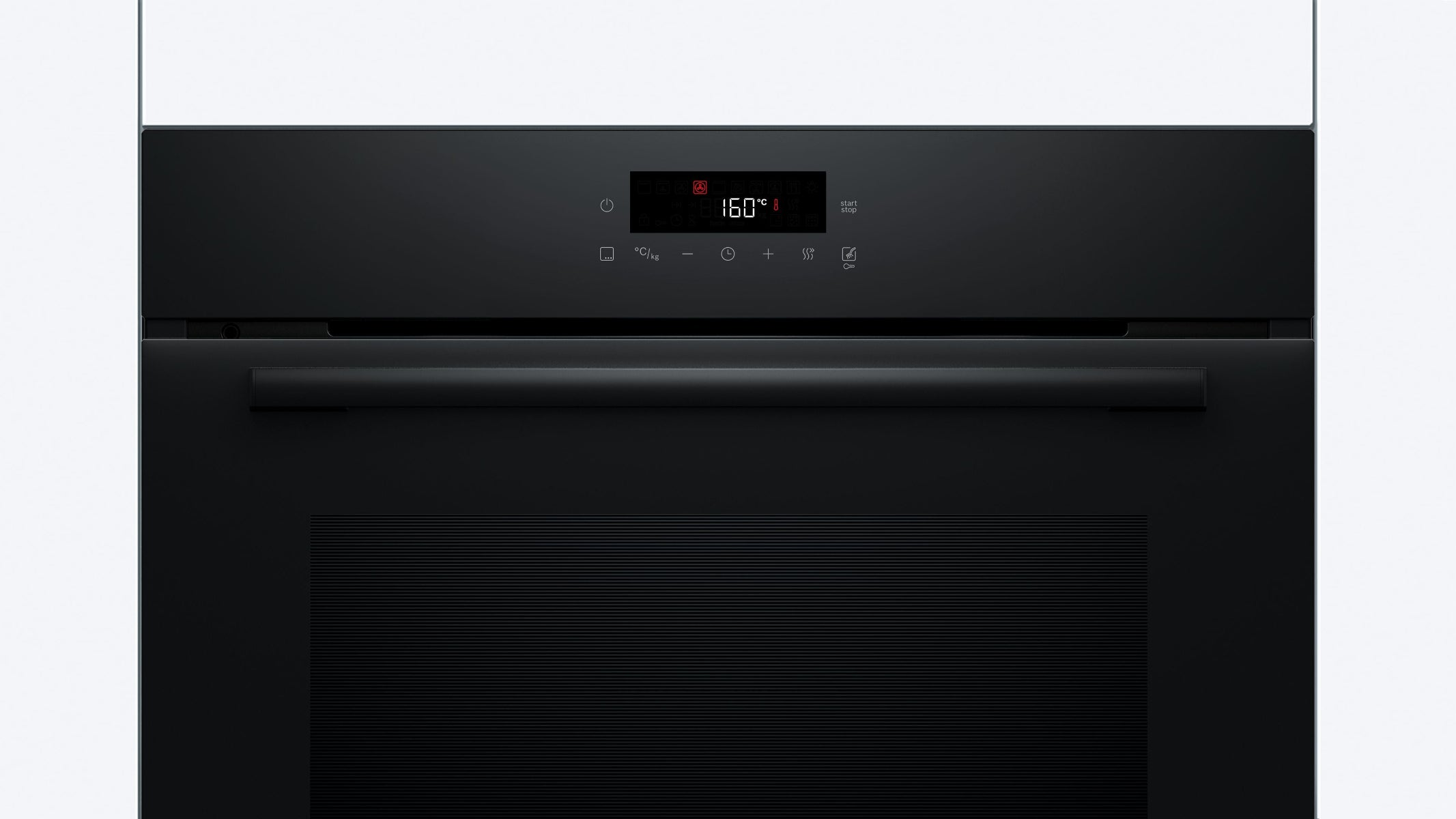 Czarny piekarnik z cyfrowym wyświetlaczem pokazującym 160°C. Ma przyciski i uchwyt. Tło jest białe.